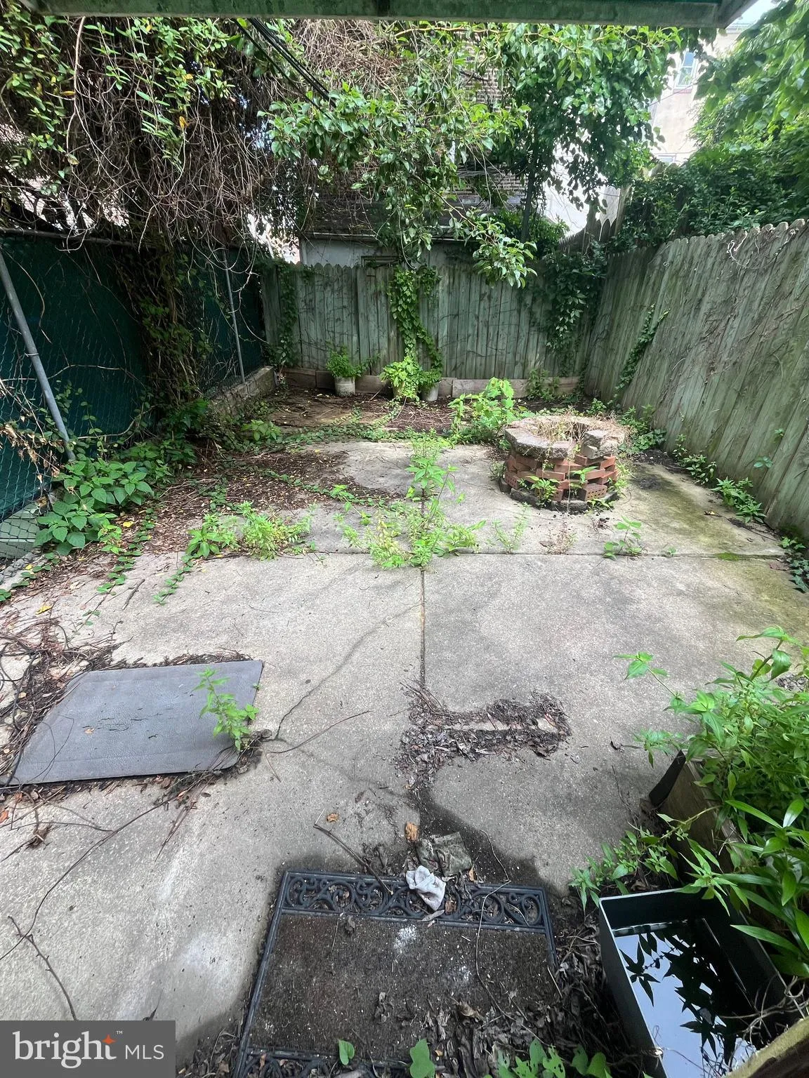 Philadelphia, Pennsylvania 19123, United States, 4 Bedrooms Bedrooms, ,2 BathroomsBathrooms,Residential,Active,155850