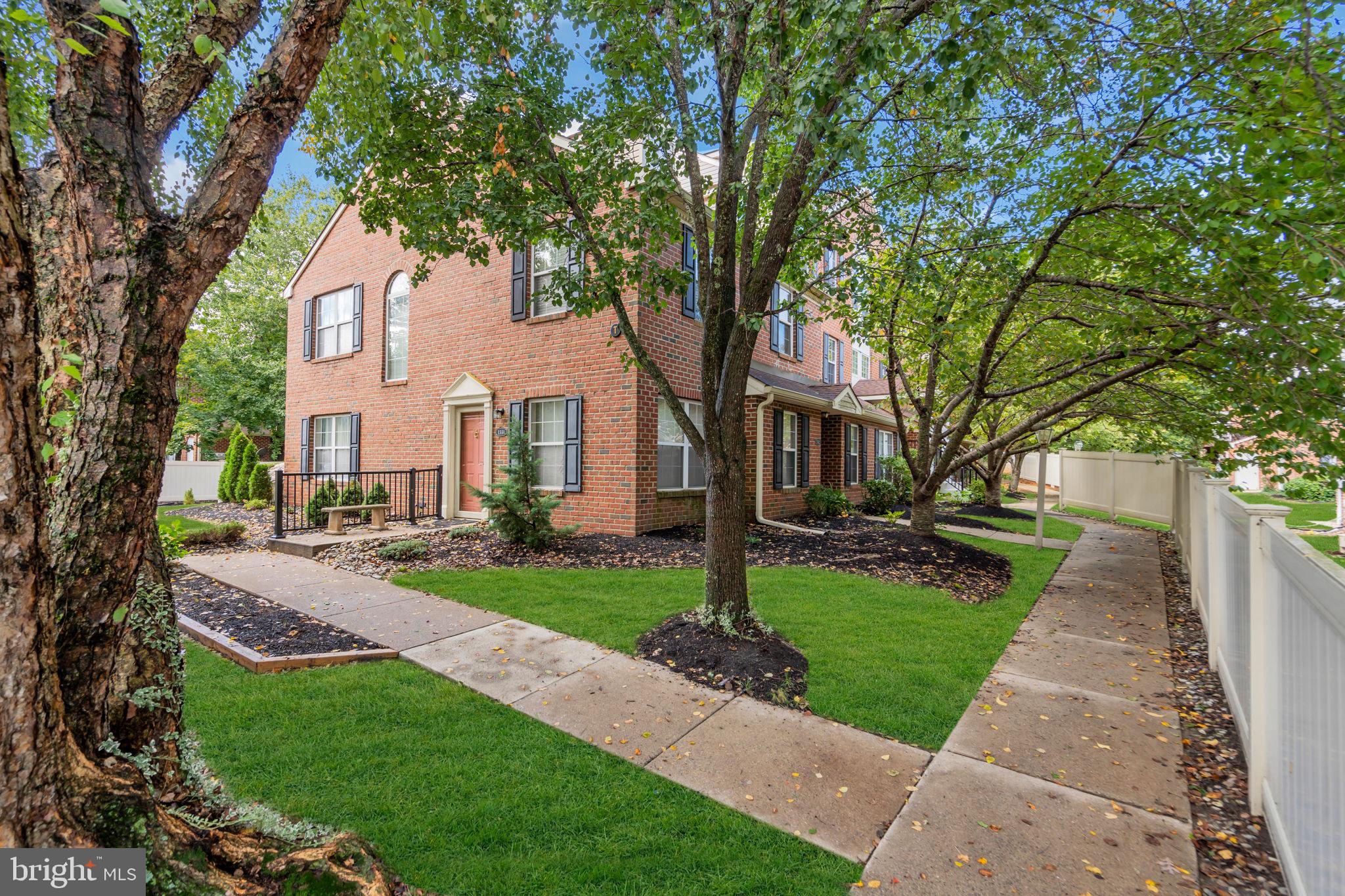 1555 THOMAS JEFFERSON COURT 455