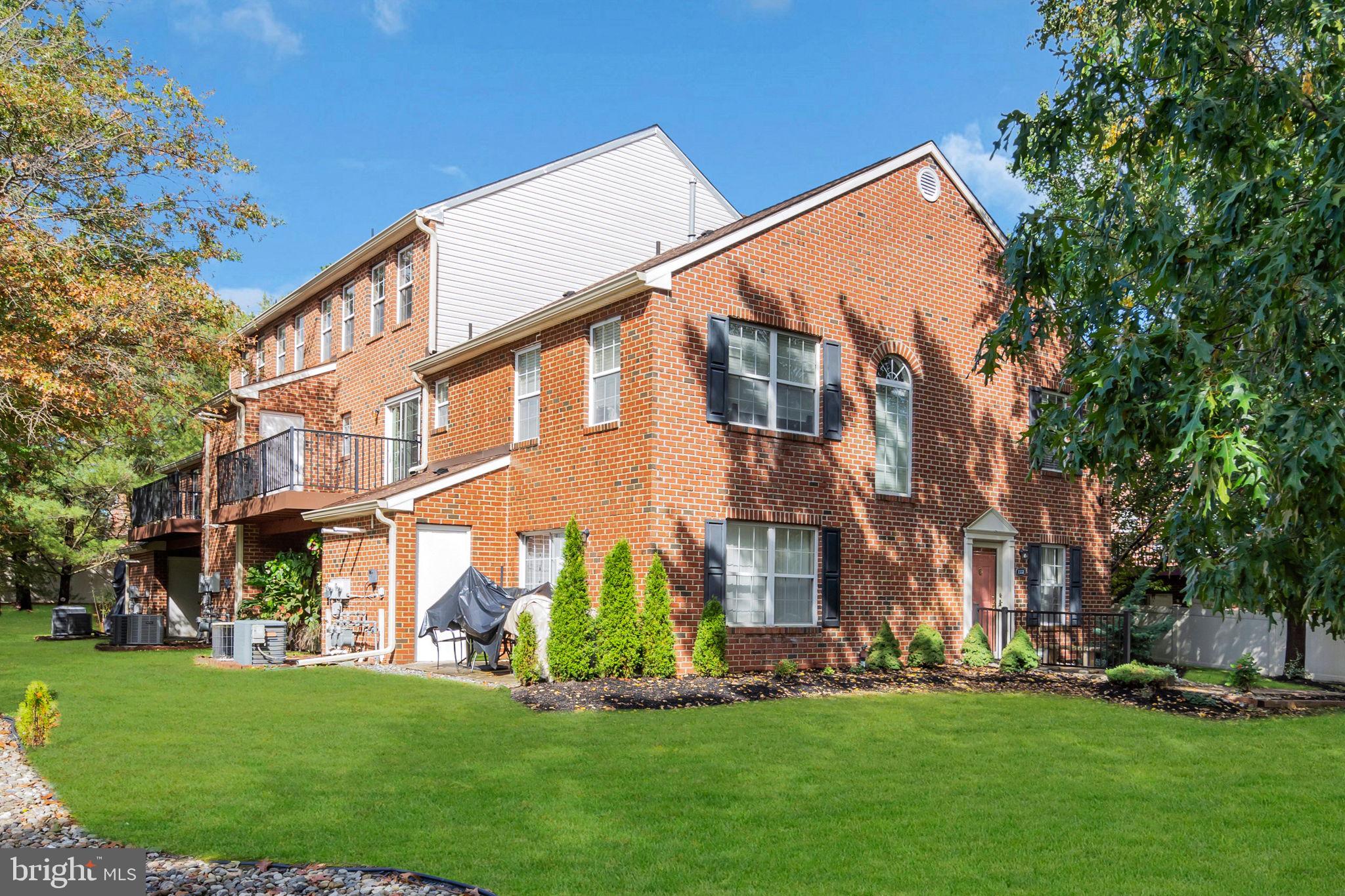 1555 THOMAS JEFFERSON COURT 455