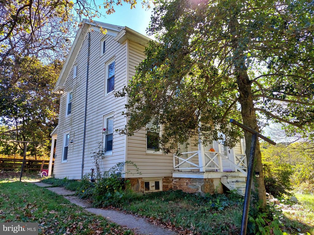 Photo of 180 Kendale Road, RED LION, PA 17356 (MLS # PAYK2091678)