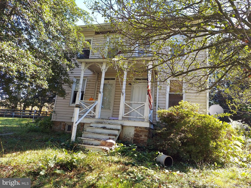 Photo of 180 Kendale Road, RED LION, PA 17356 (MLS # PAYK2091678)