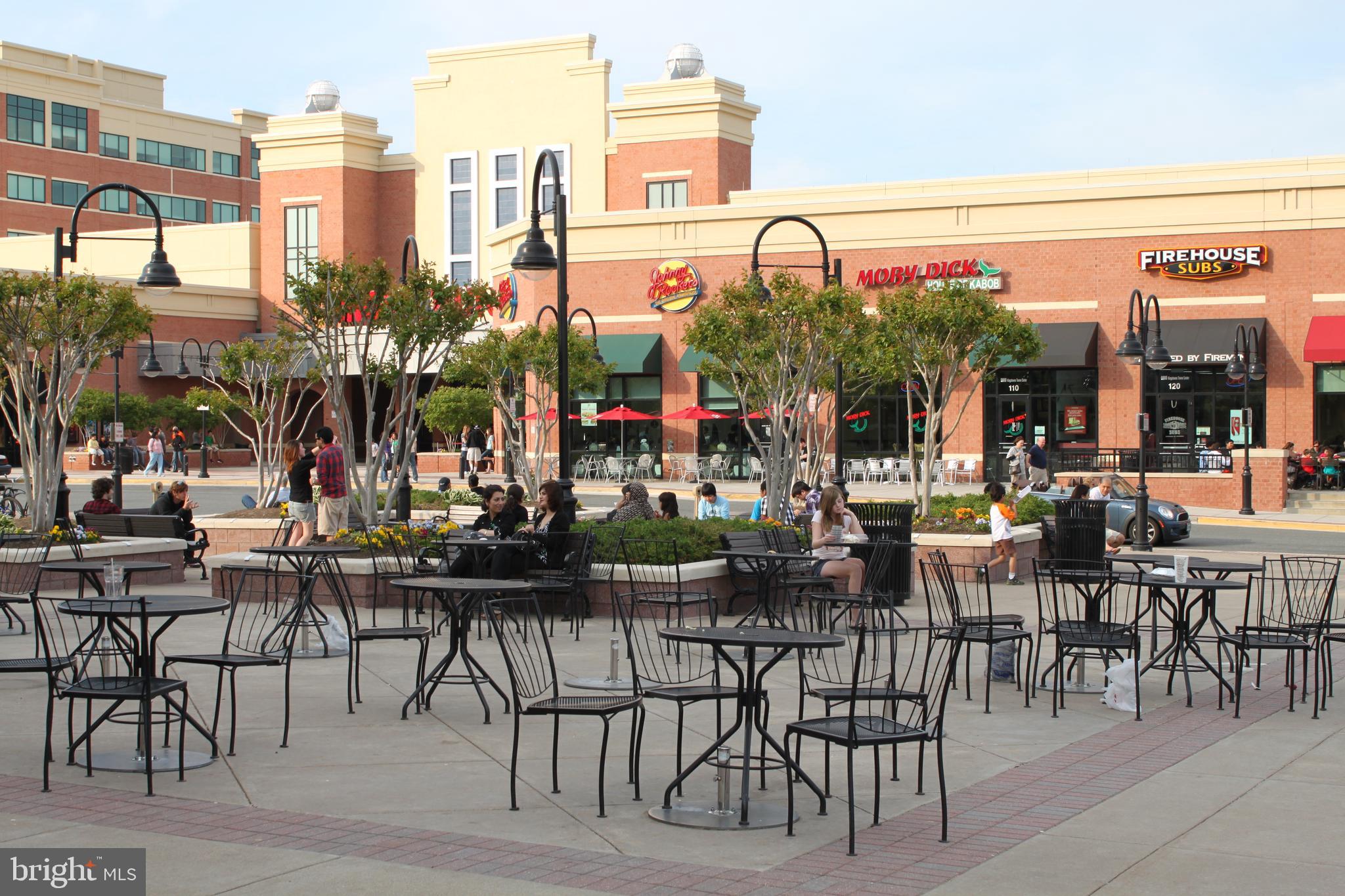 KINGSTOWNE - Residential Lease