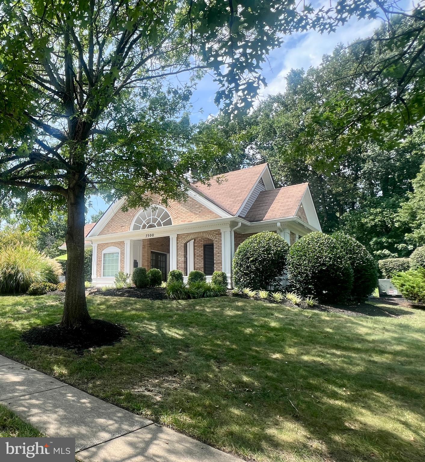 KINGSTOWNE - Residential Lease