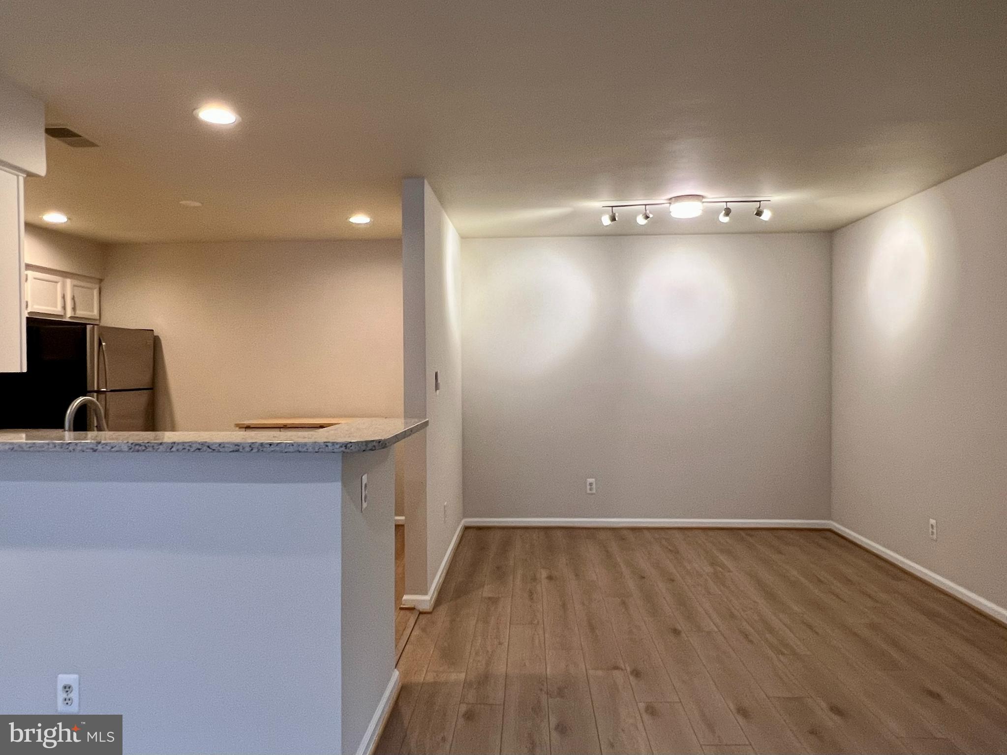 KINGSTOWNE - Residential Lease