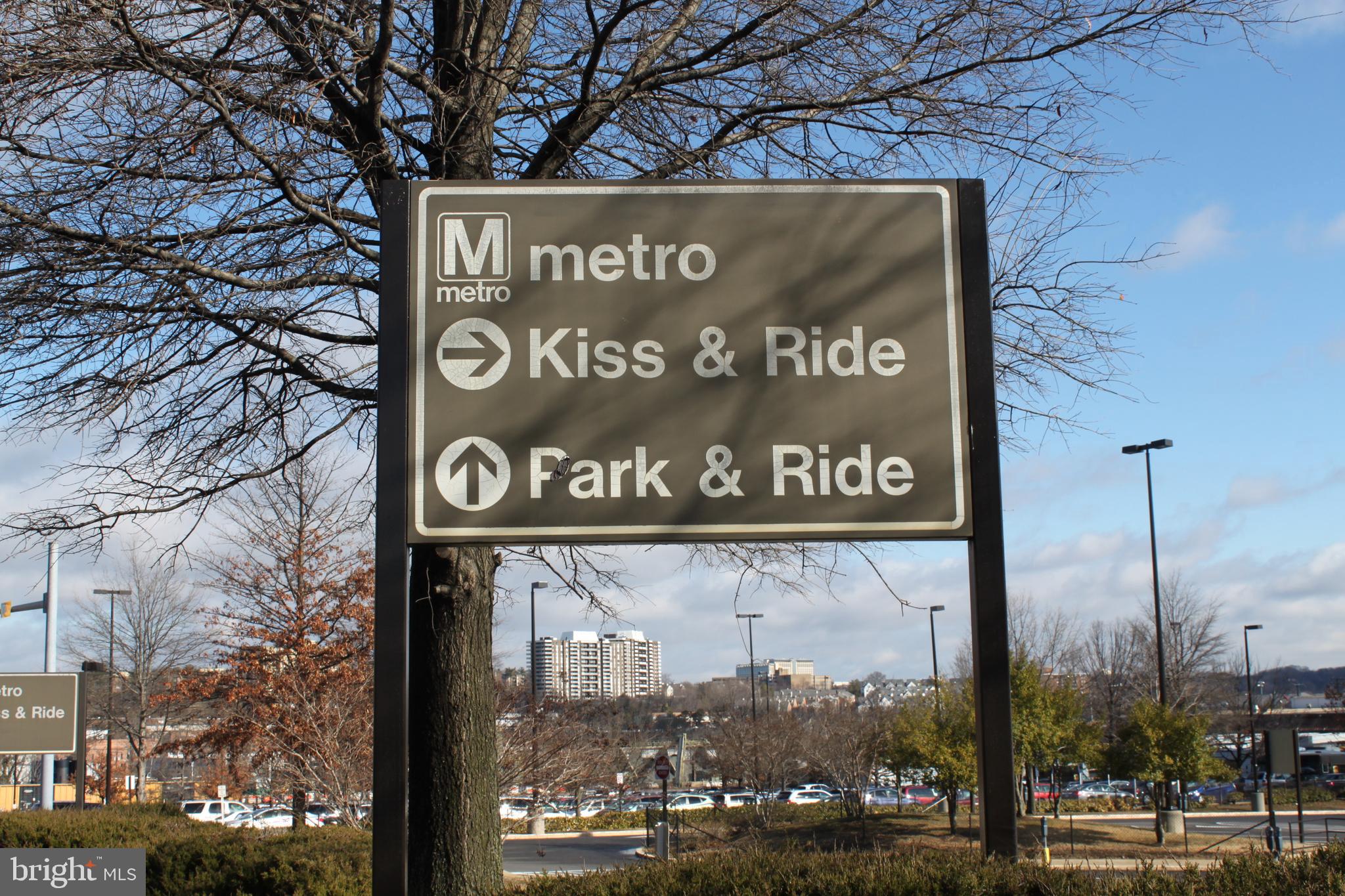 KINGSTOWNE - Residential Lease