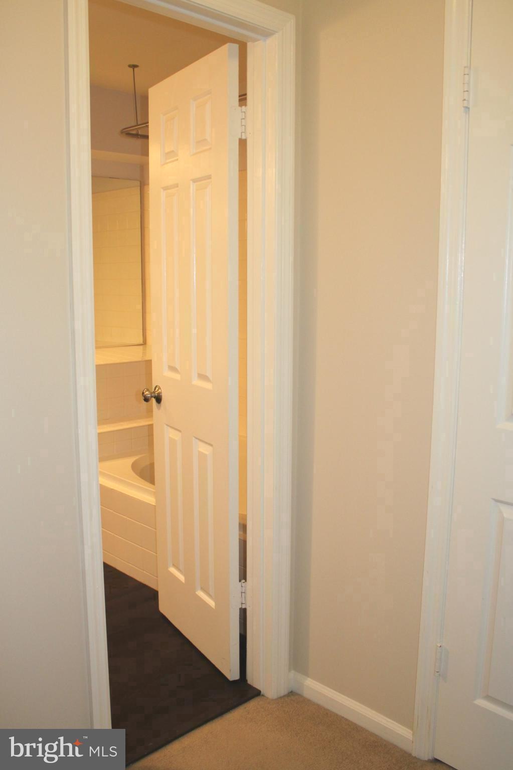 KINGSTOWNE - Residential Lease