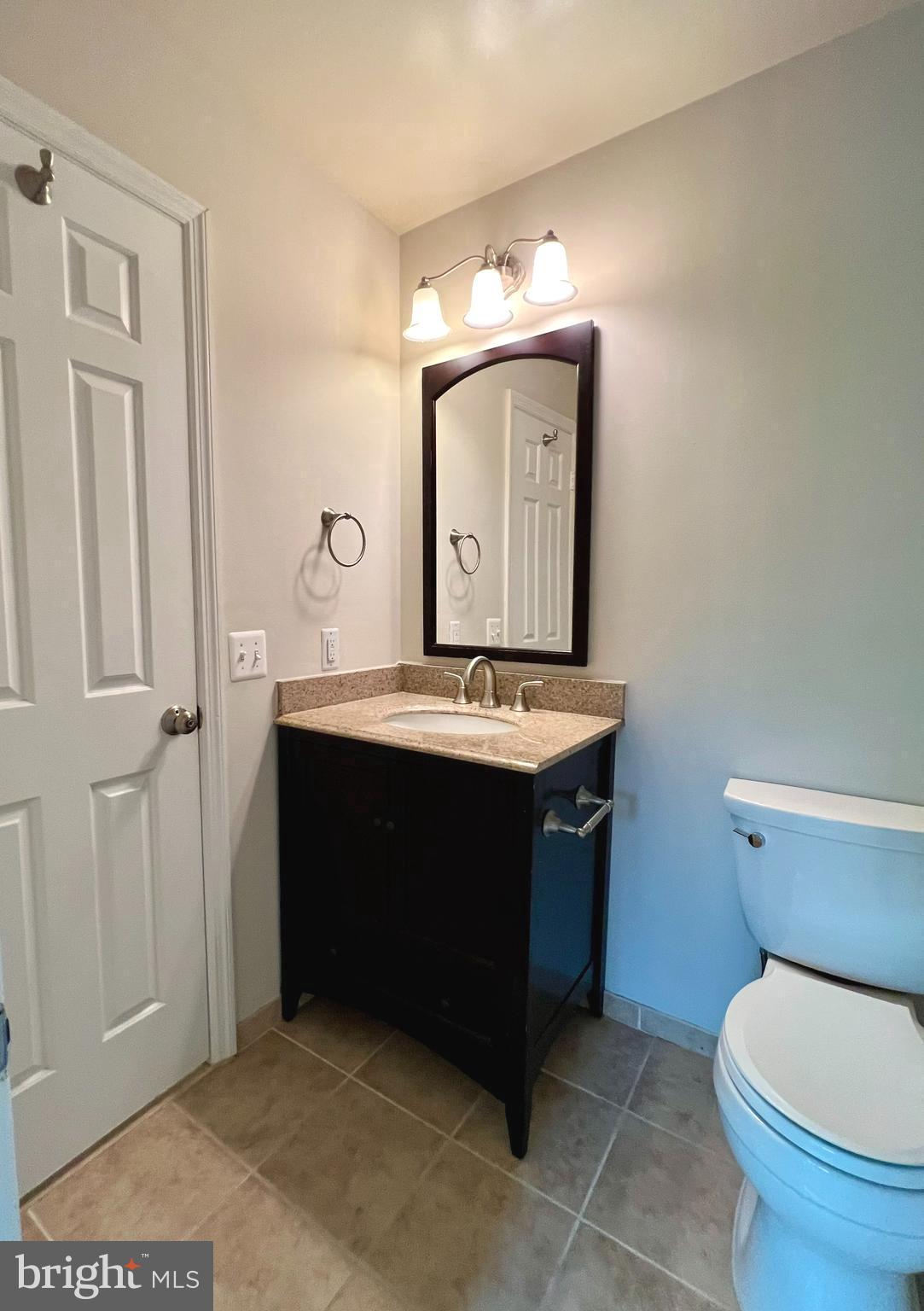 KINGSTOWNE - Residential Lease