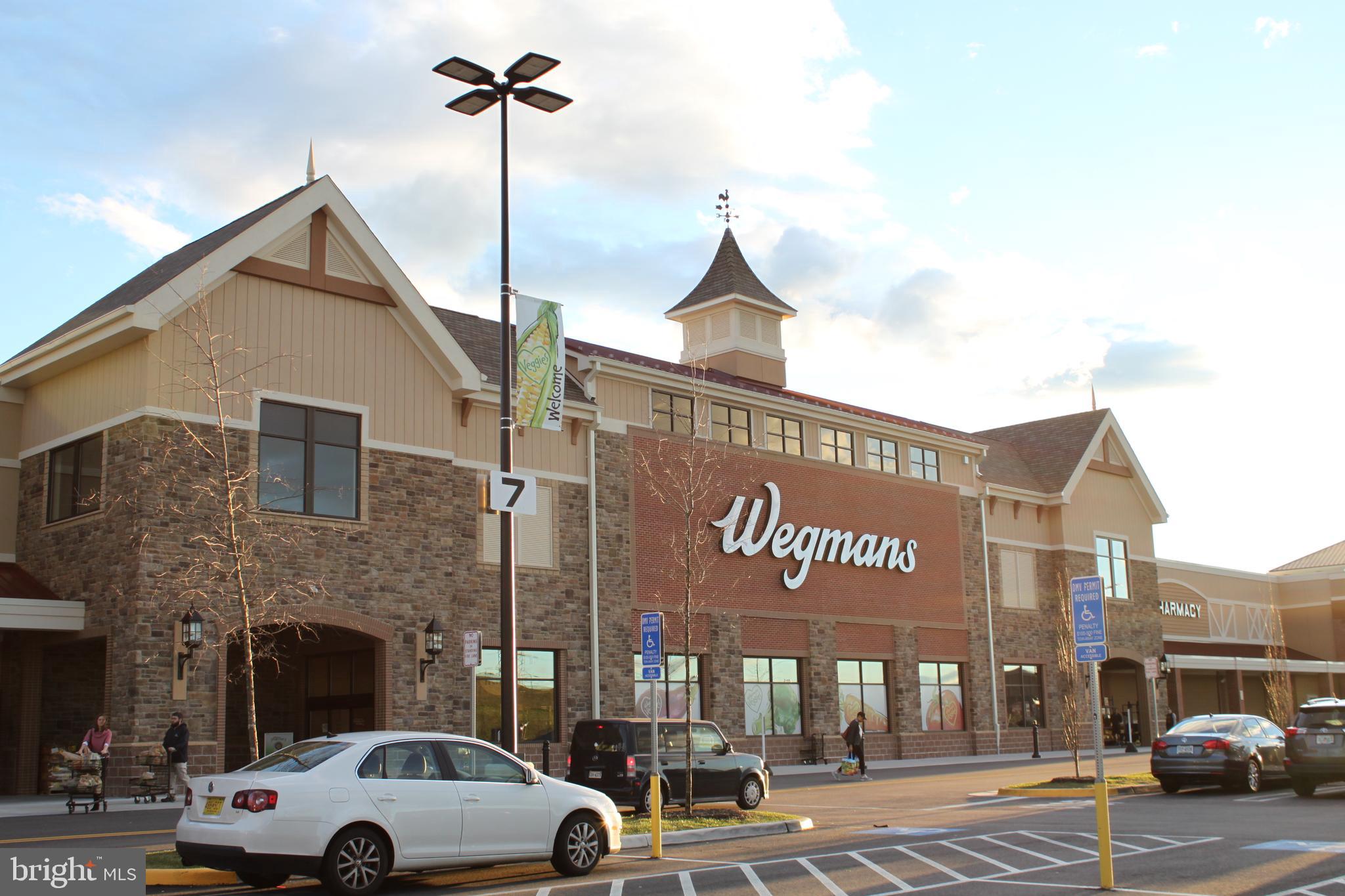 KINGSTOWNE - Residential Lease