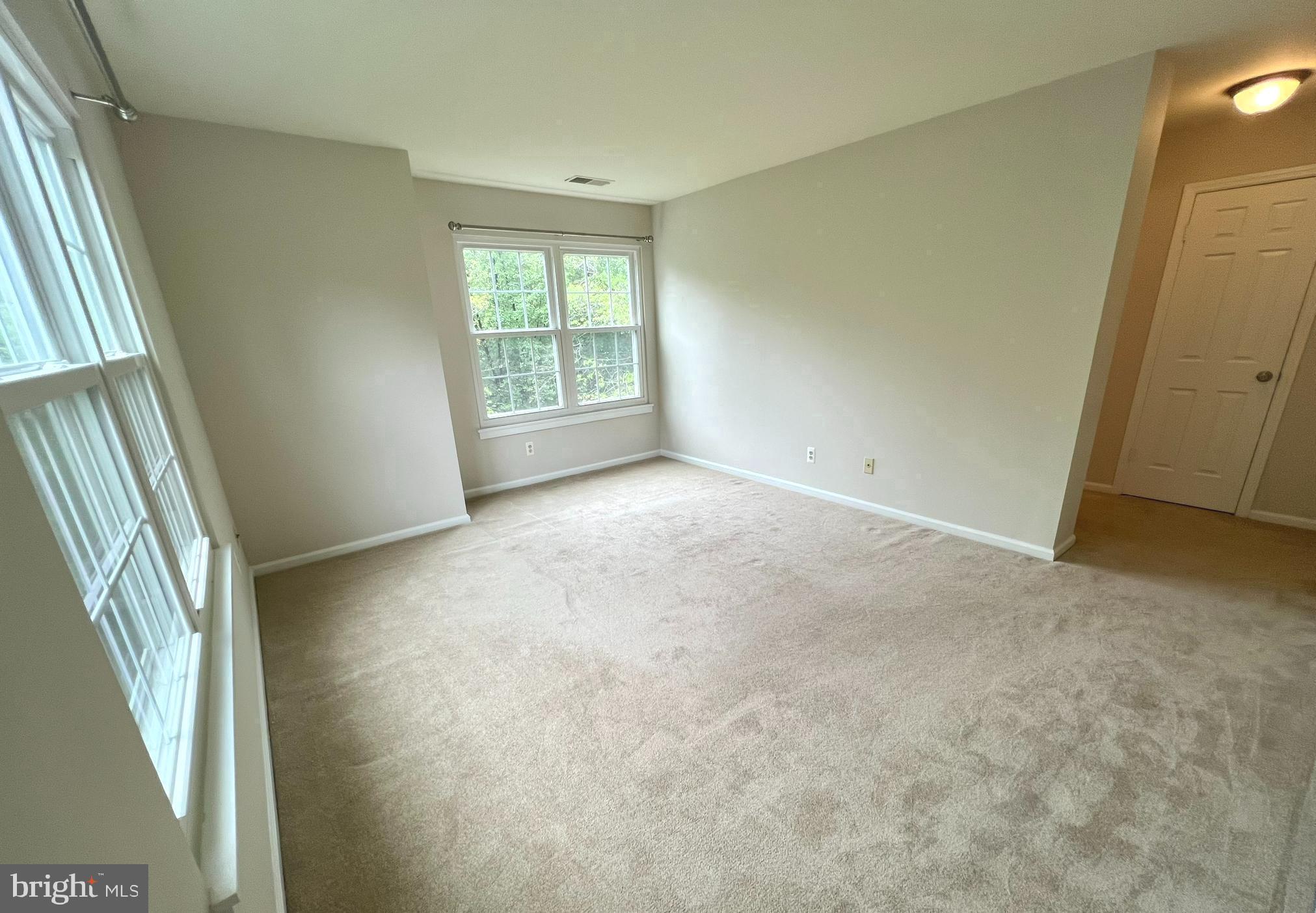 KINGSTOWNE - Residential Lease