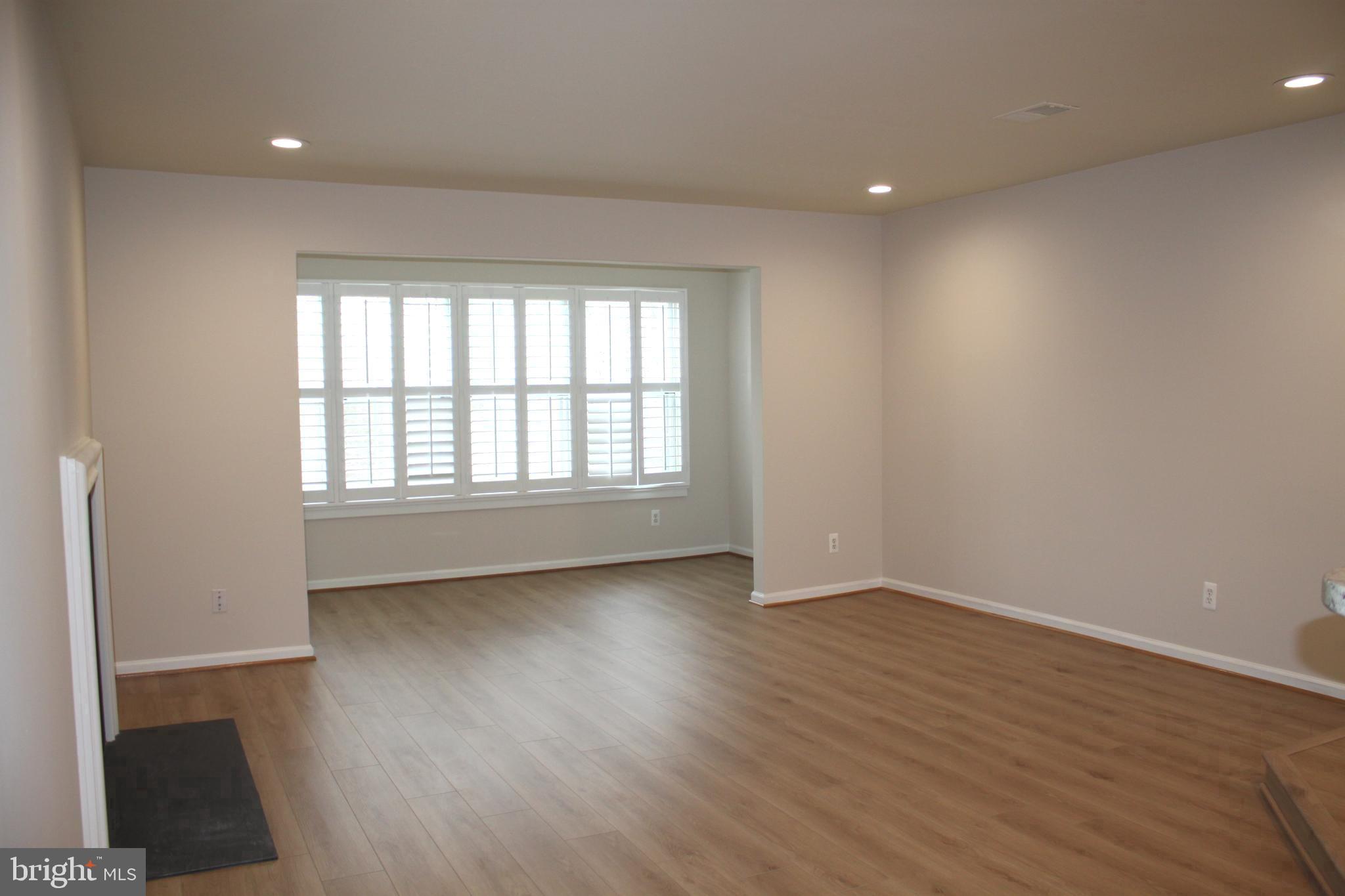 KINGSTOWNE - Residential Lease