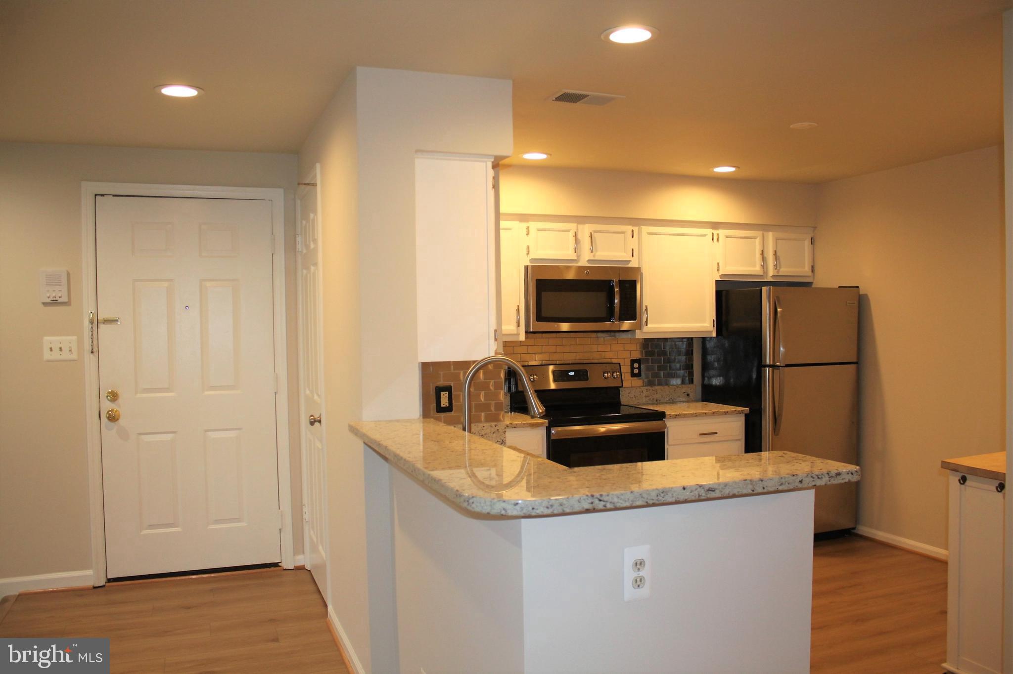 KINGSTOWNE - Residential Lease