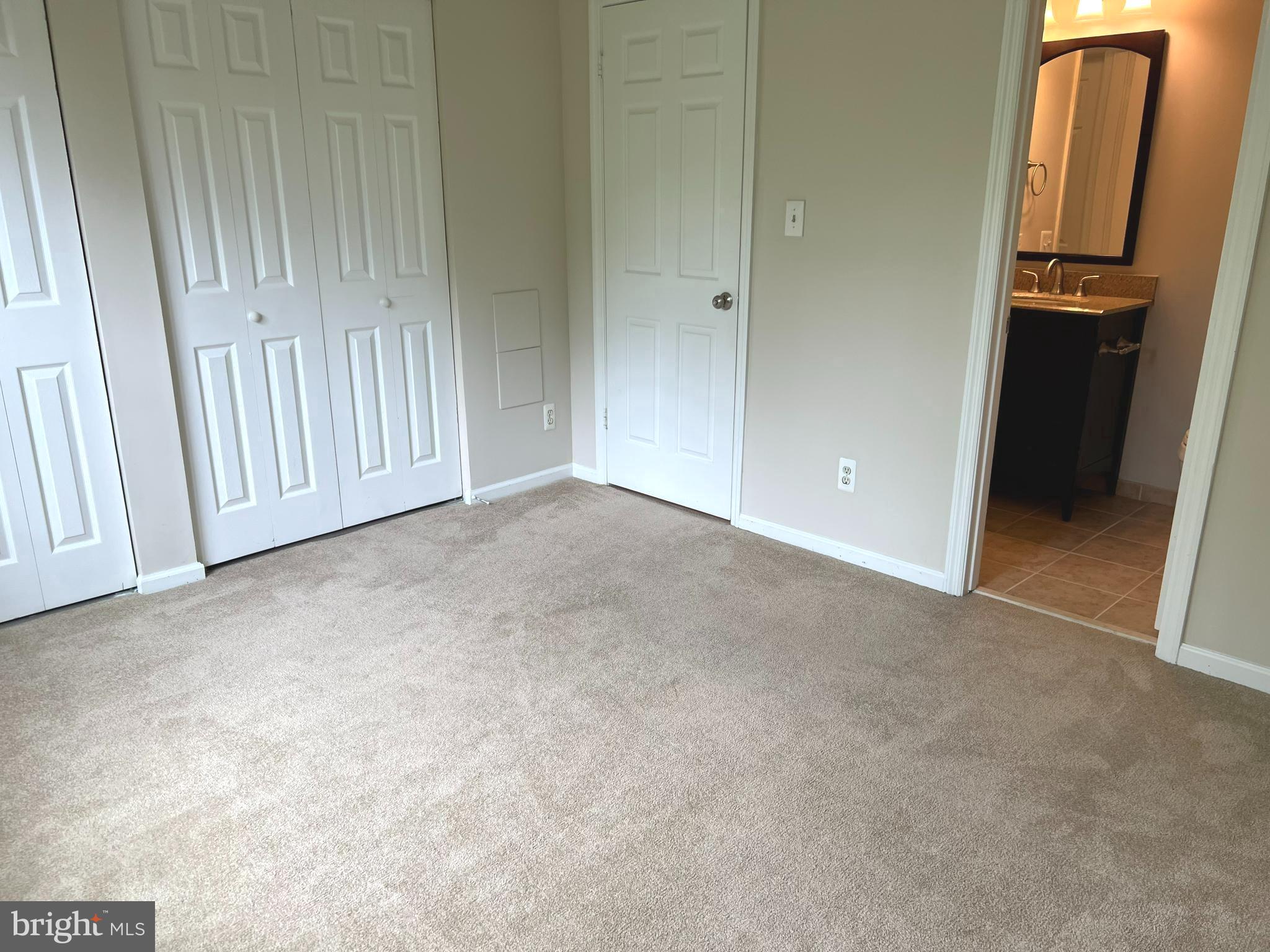 KINGSTOWNE - Residential Lease