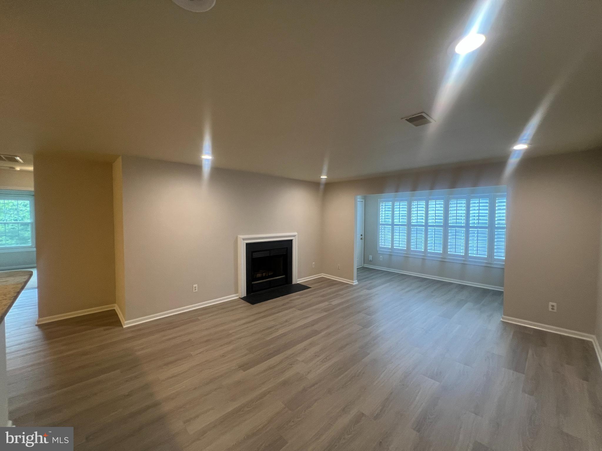 KINGSTOWNE - Residential Lease