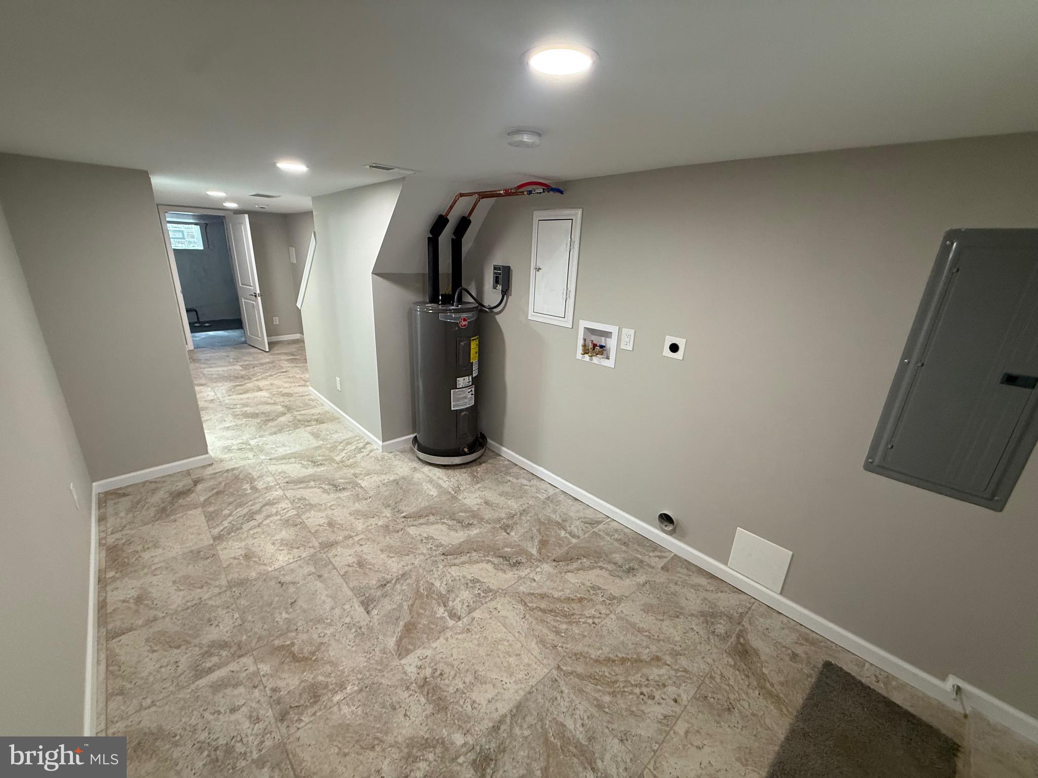 EAST FALLS - Residential