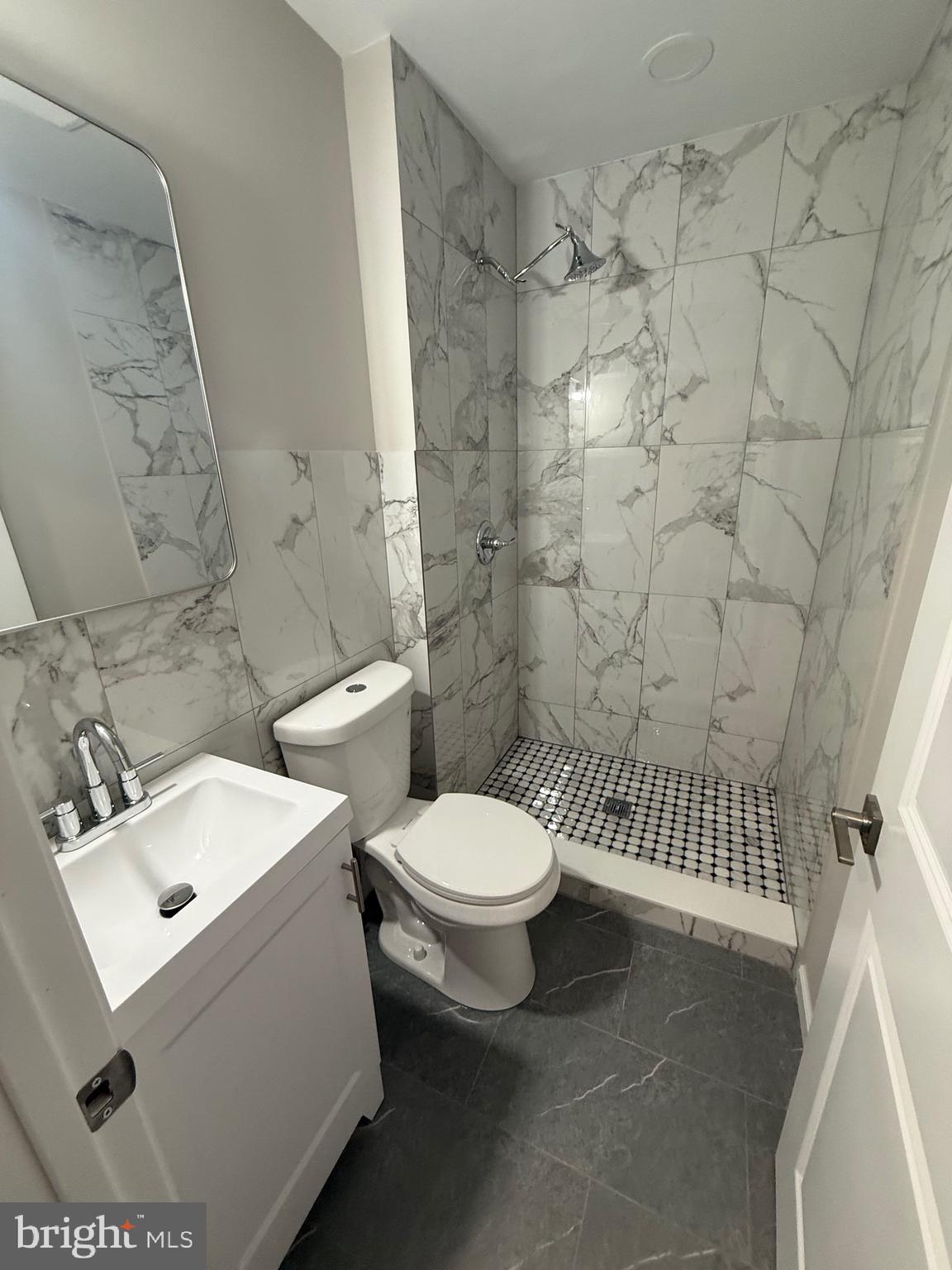 EAST FALLS - Residential