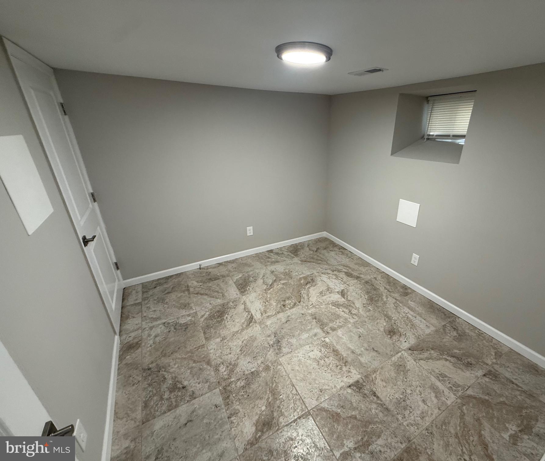 EAST FALLS - Residential