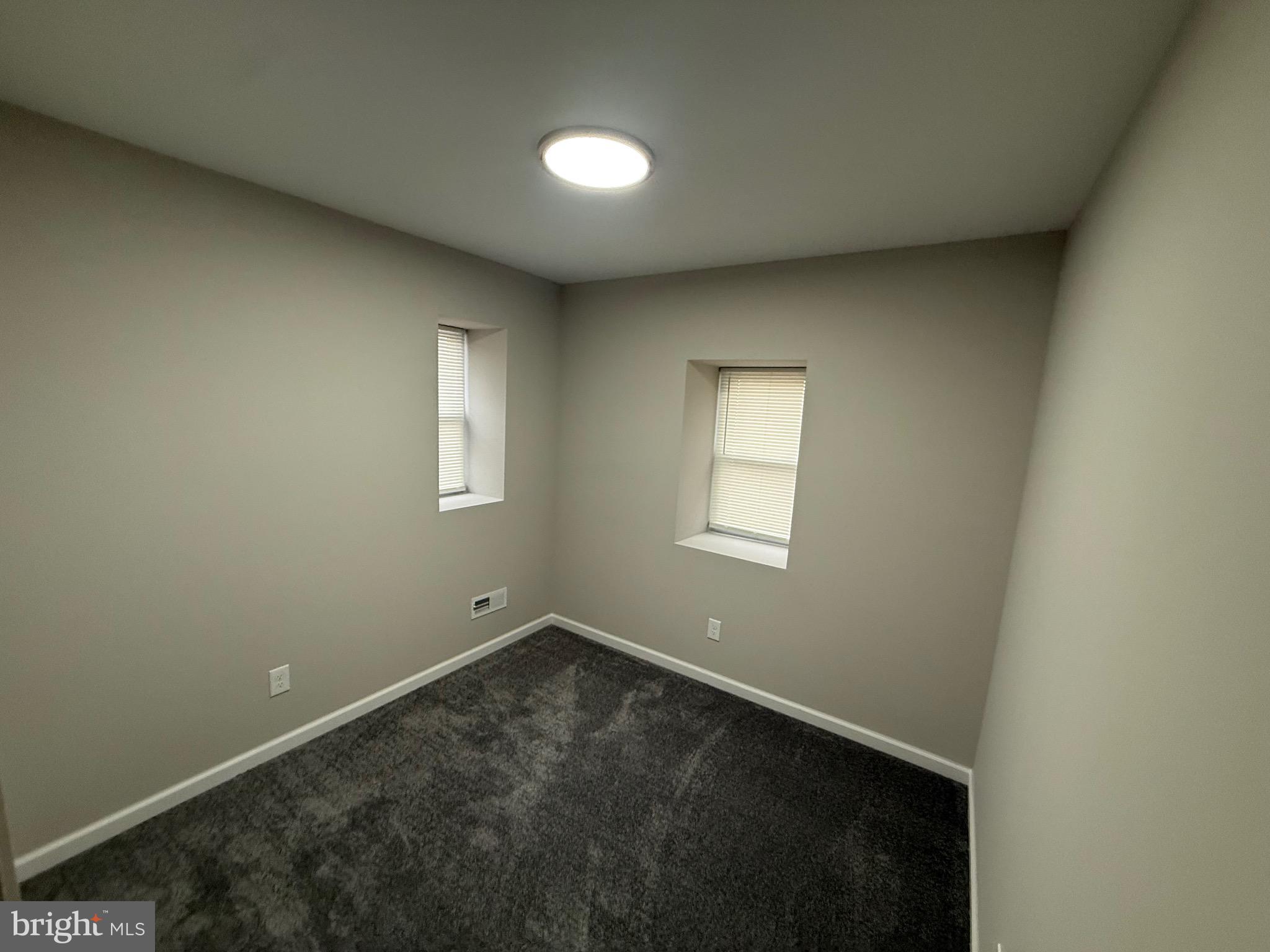 EAST FALLS - Residential