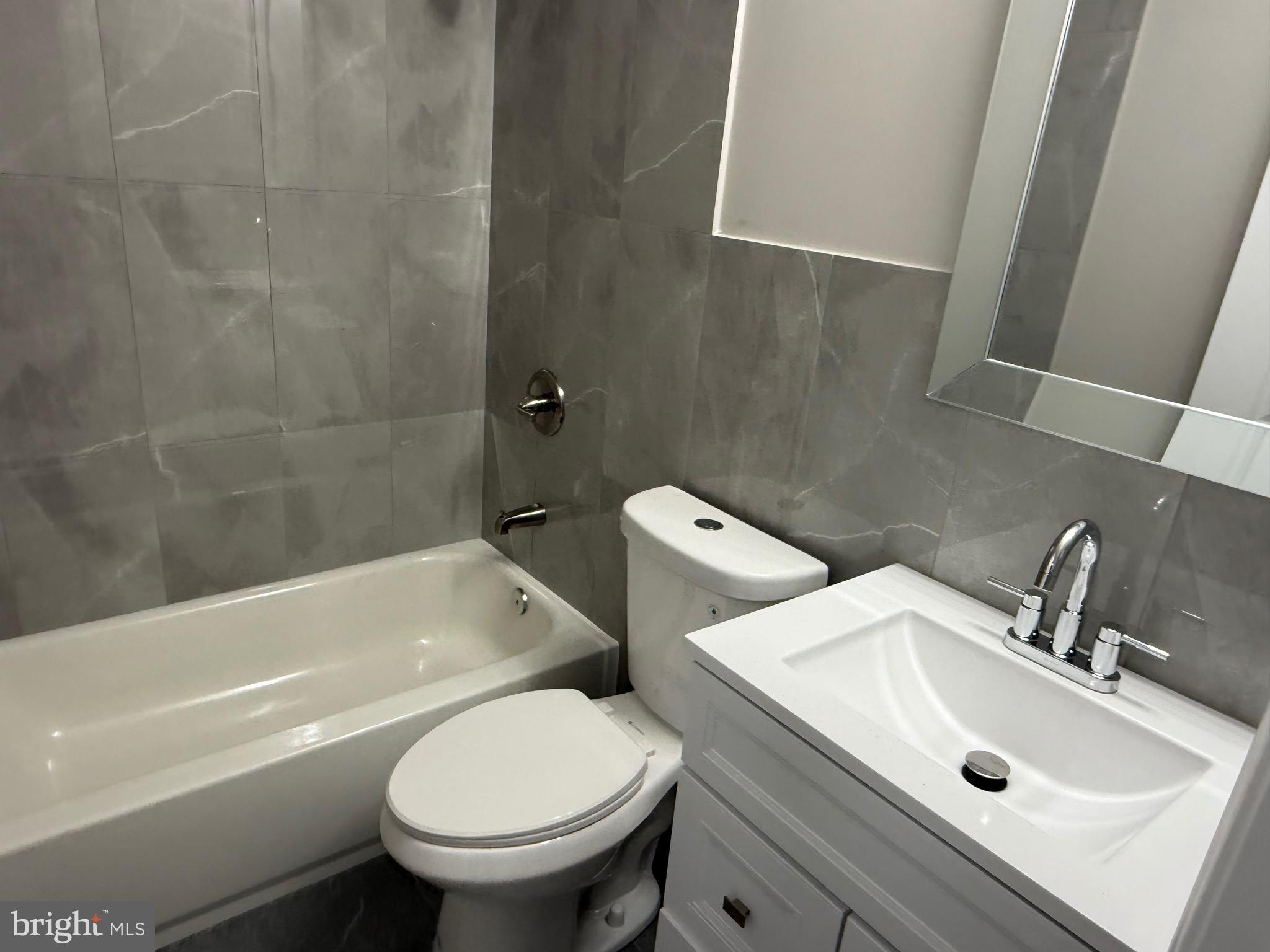 EAST FALLS - Residential