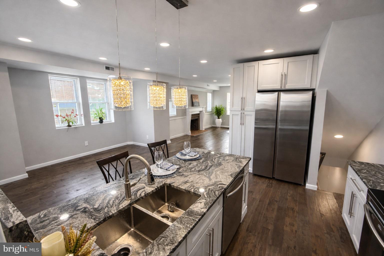 EAST FALLS - Residential