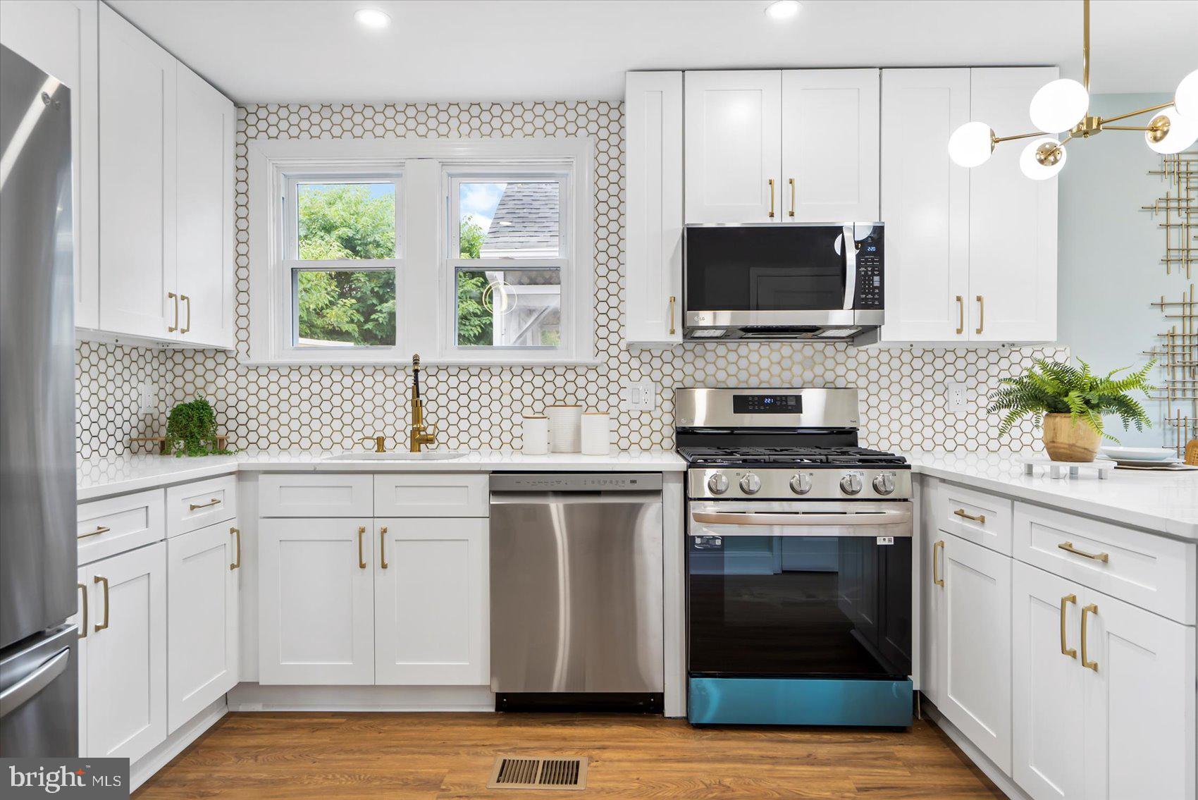 GREYSTONE - Residential