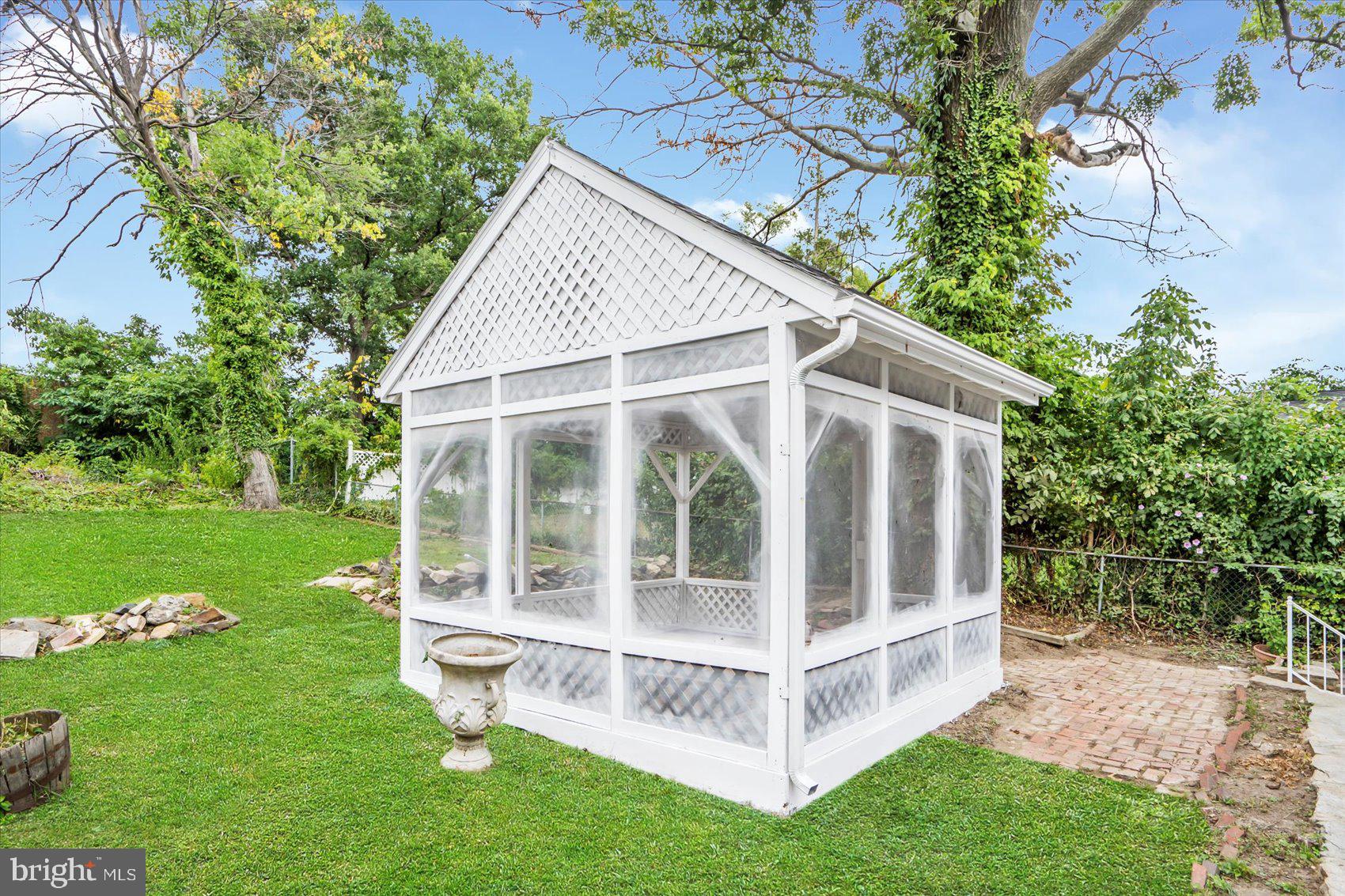 GREYSTONE - Residential