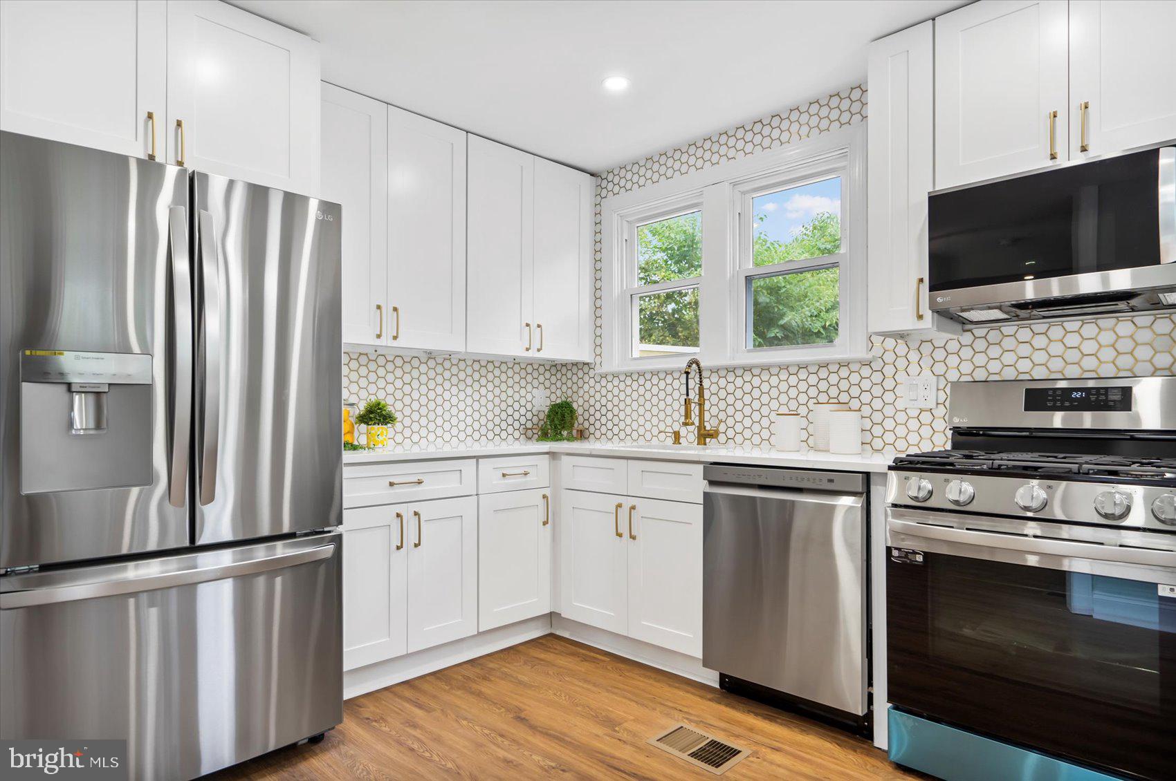 GREYSTONE - Residential