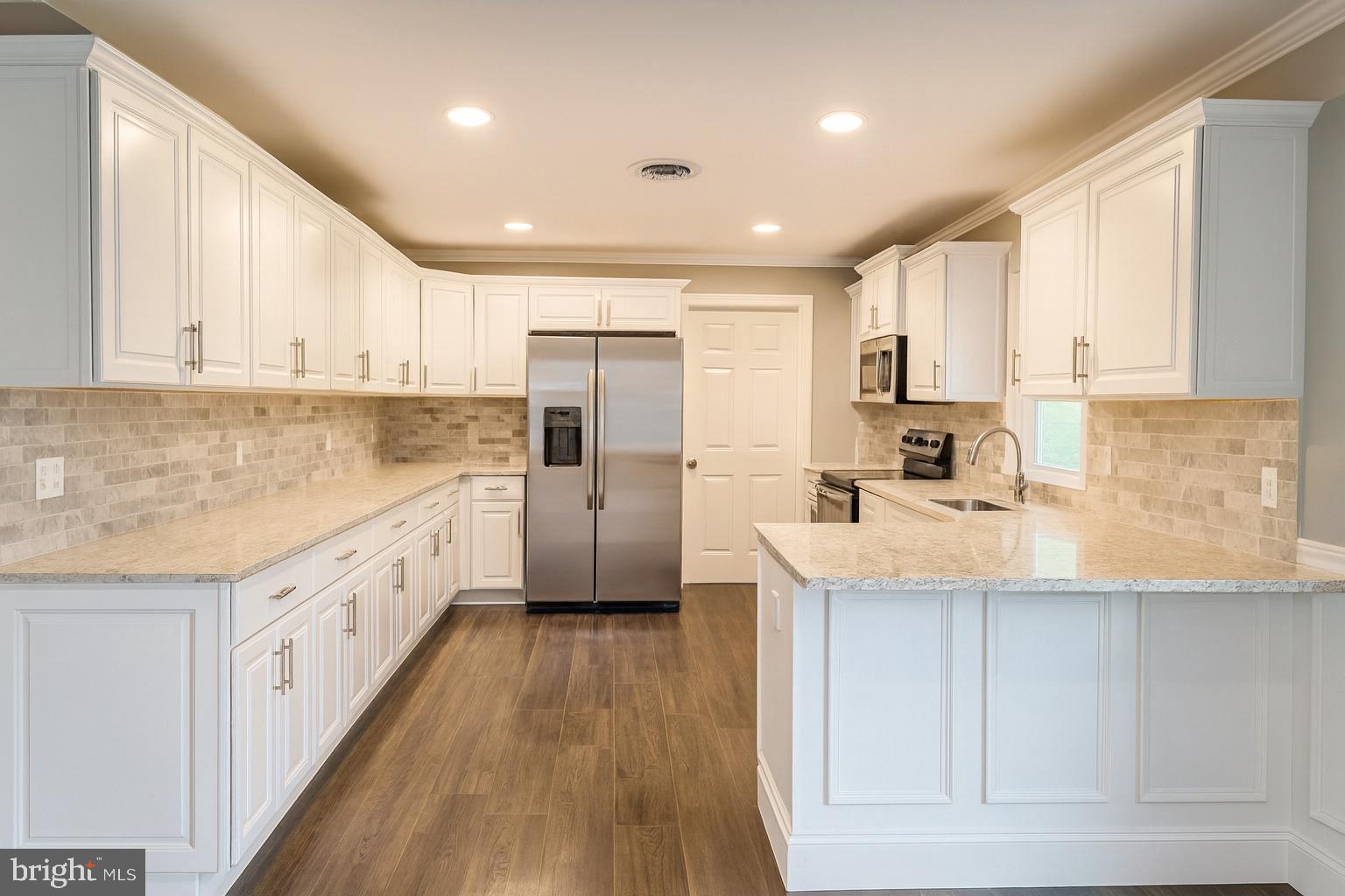 PLEASANT ACRES - Residential