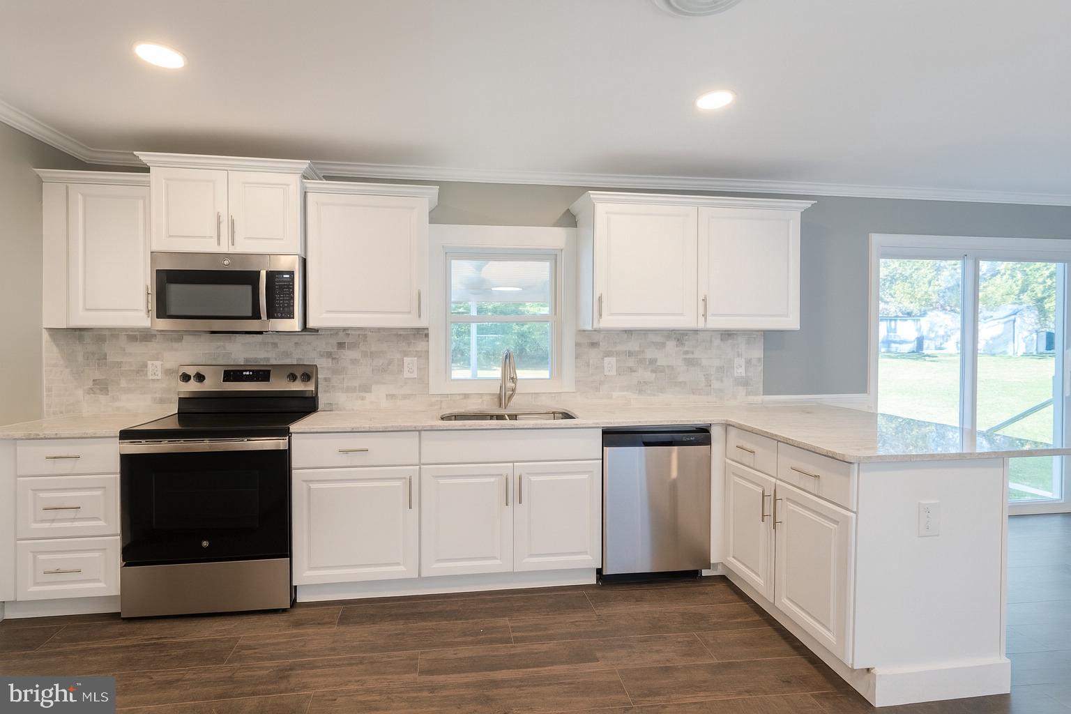 PLEASANT ACRES - Residential