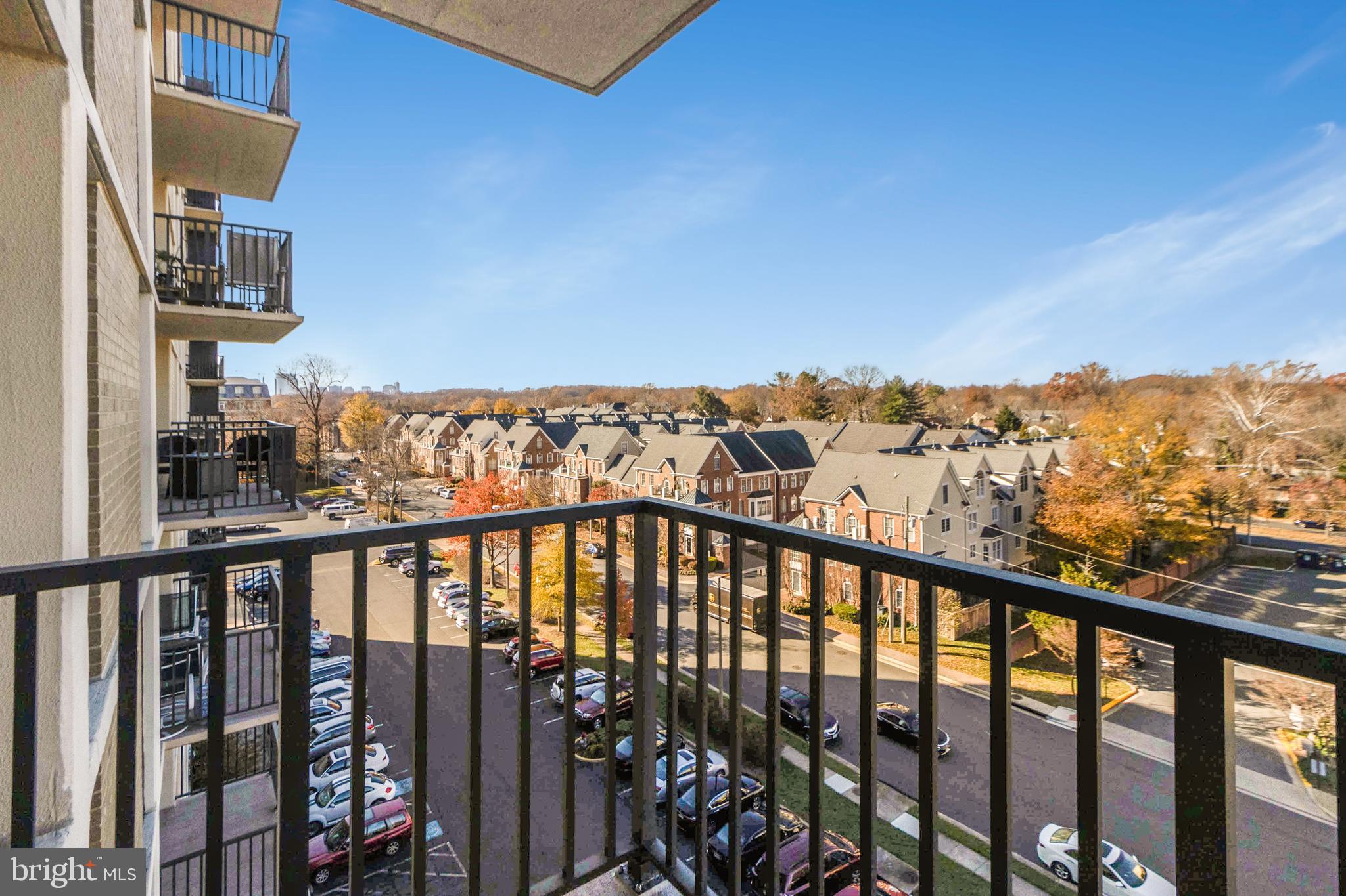 MCLEAN HOUSE NORTH - Residential Lease