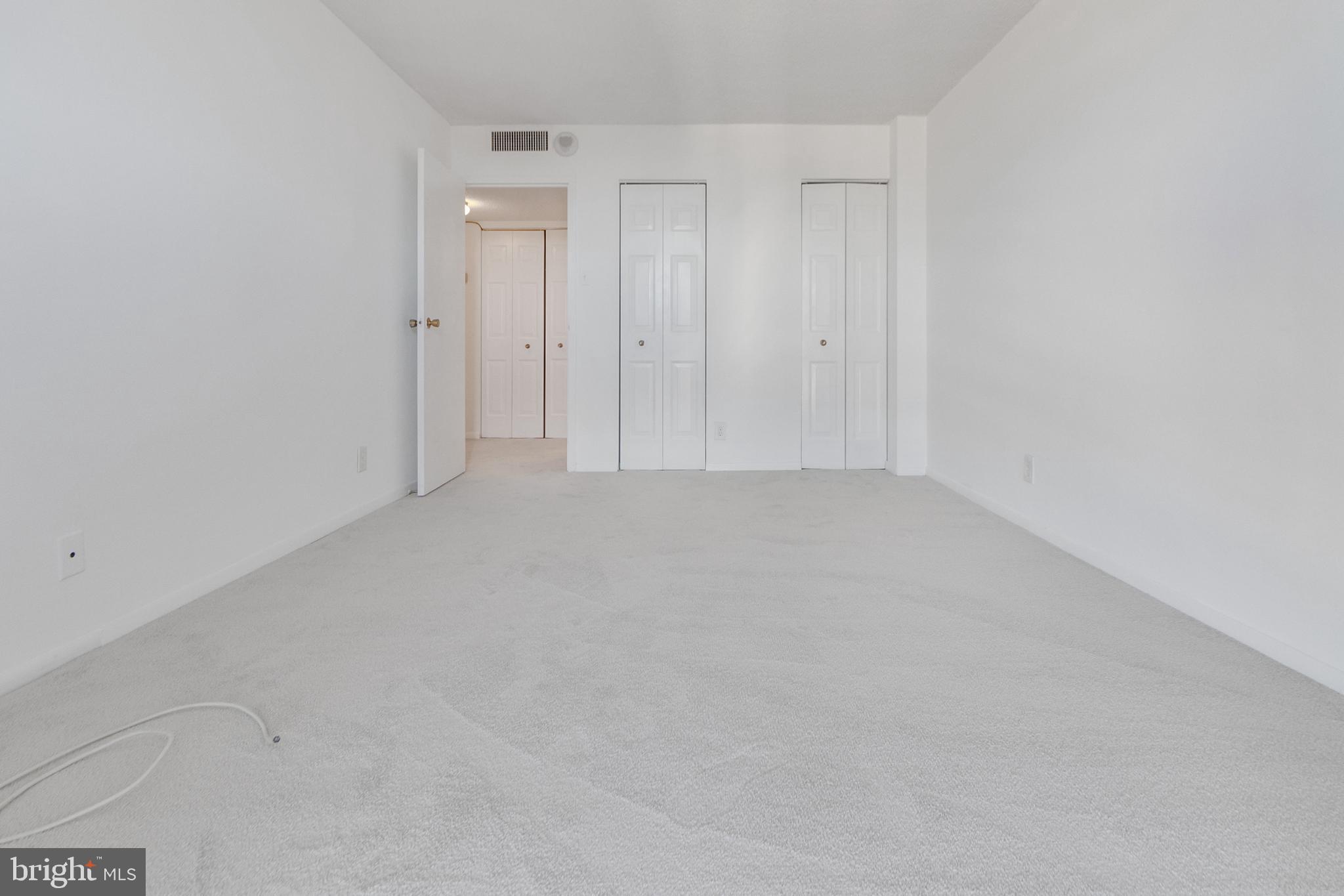 MCLEAN HOUSE NORTH - Residential Lease