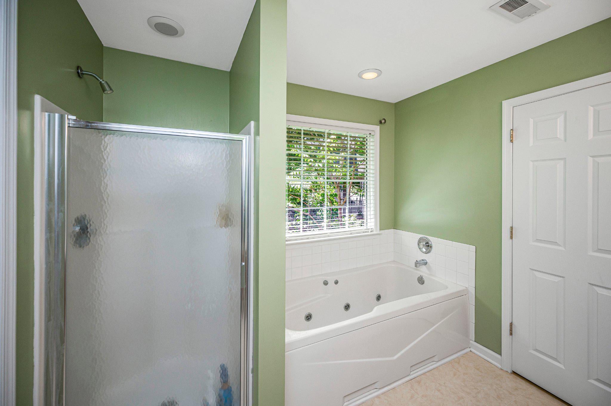 Picture for the property VAST2049560, 4 beds, 4 baths
