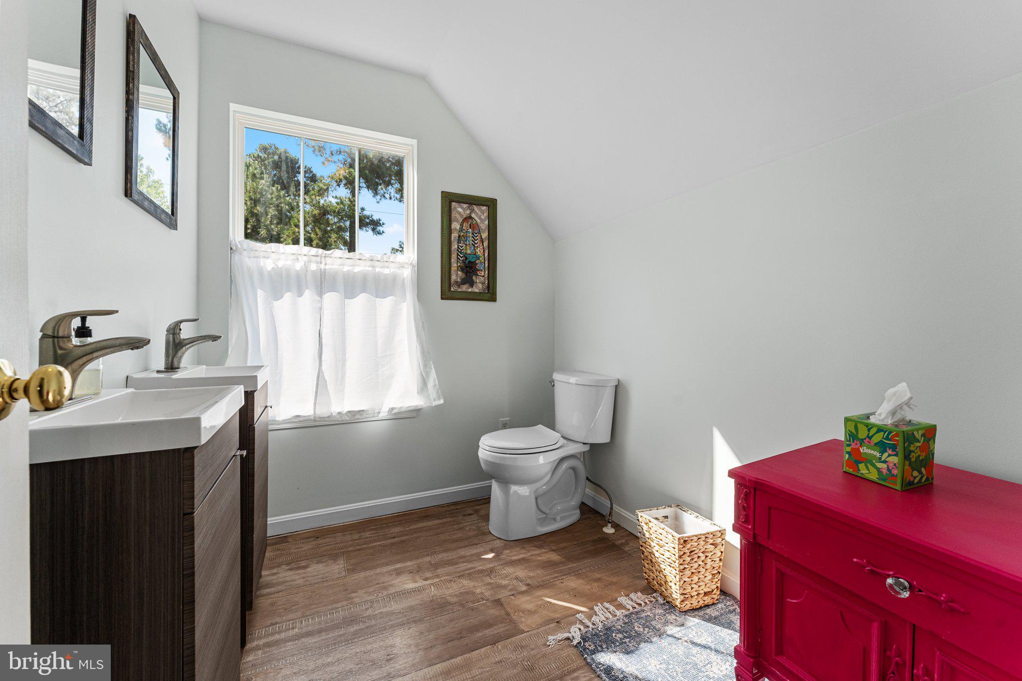 CHESAPEAKE BEACH ESTATES - Residential