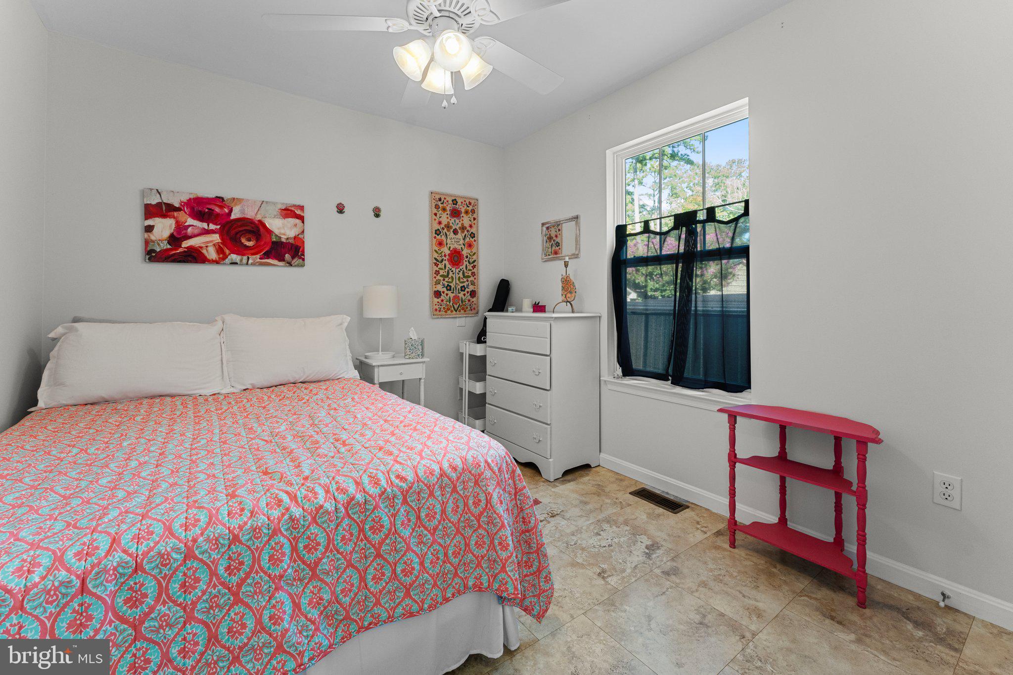 CHESAPEAKE BEACH ESTATES - Residential