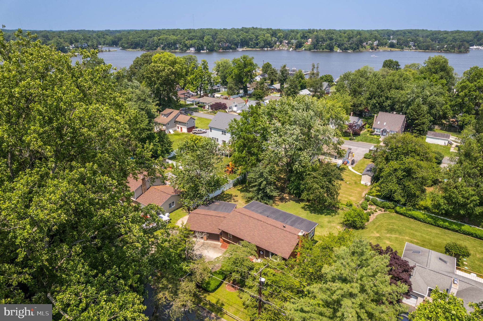 EDGEWATER BEACH - Residential