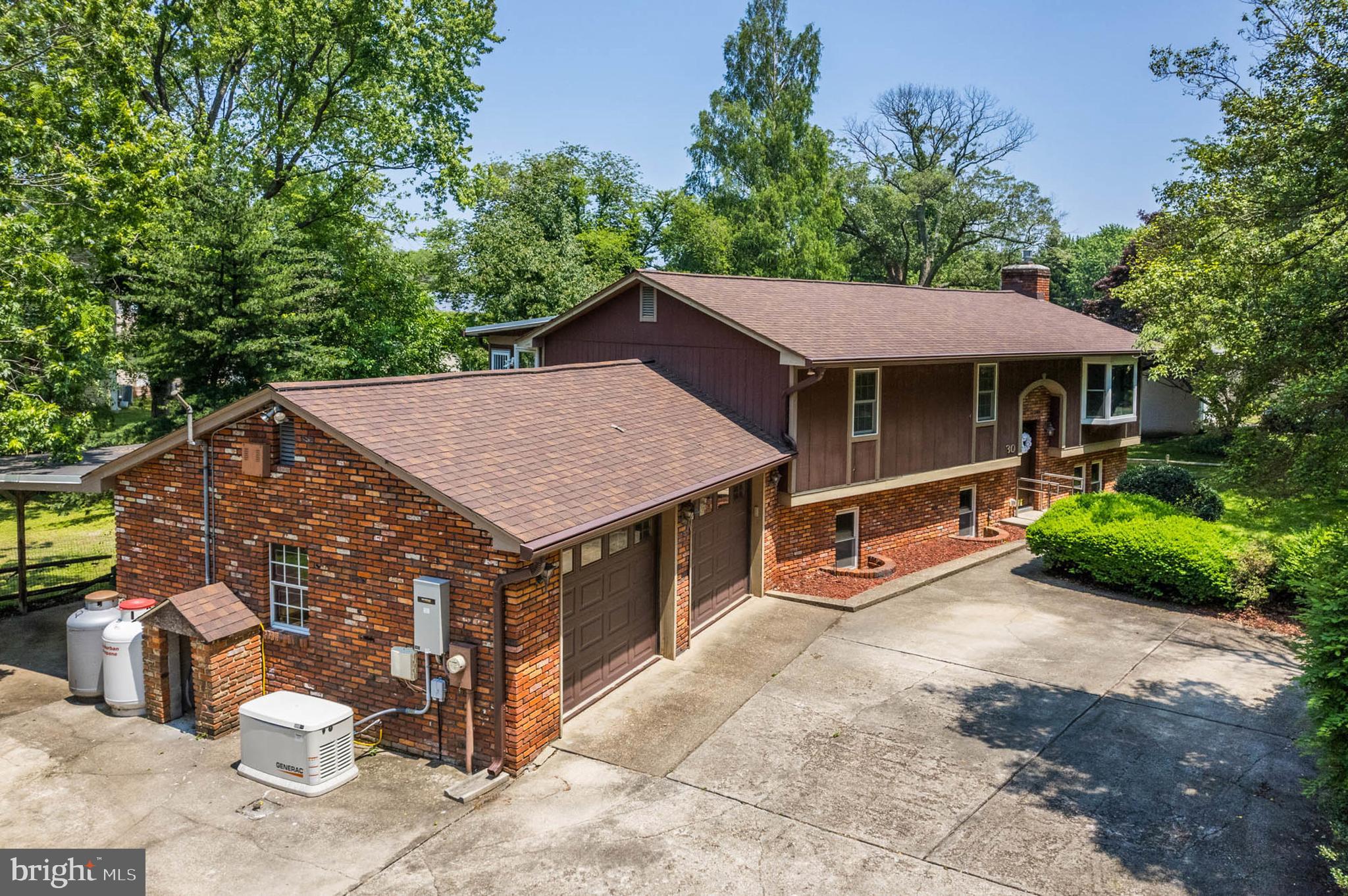 EDGEWATER BEACH - Residential