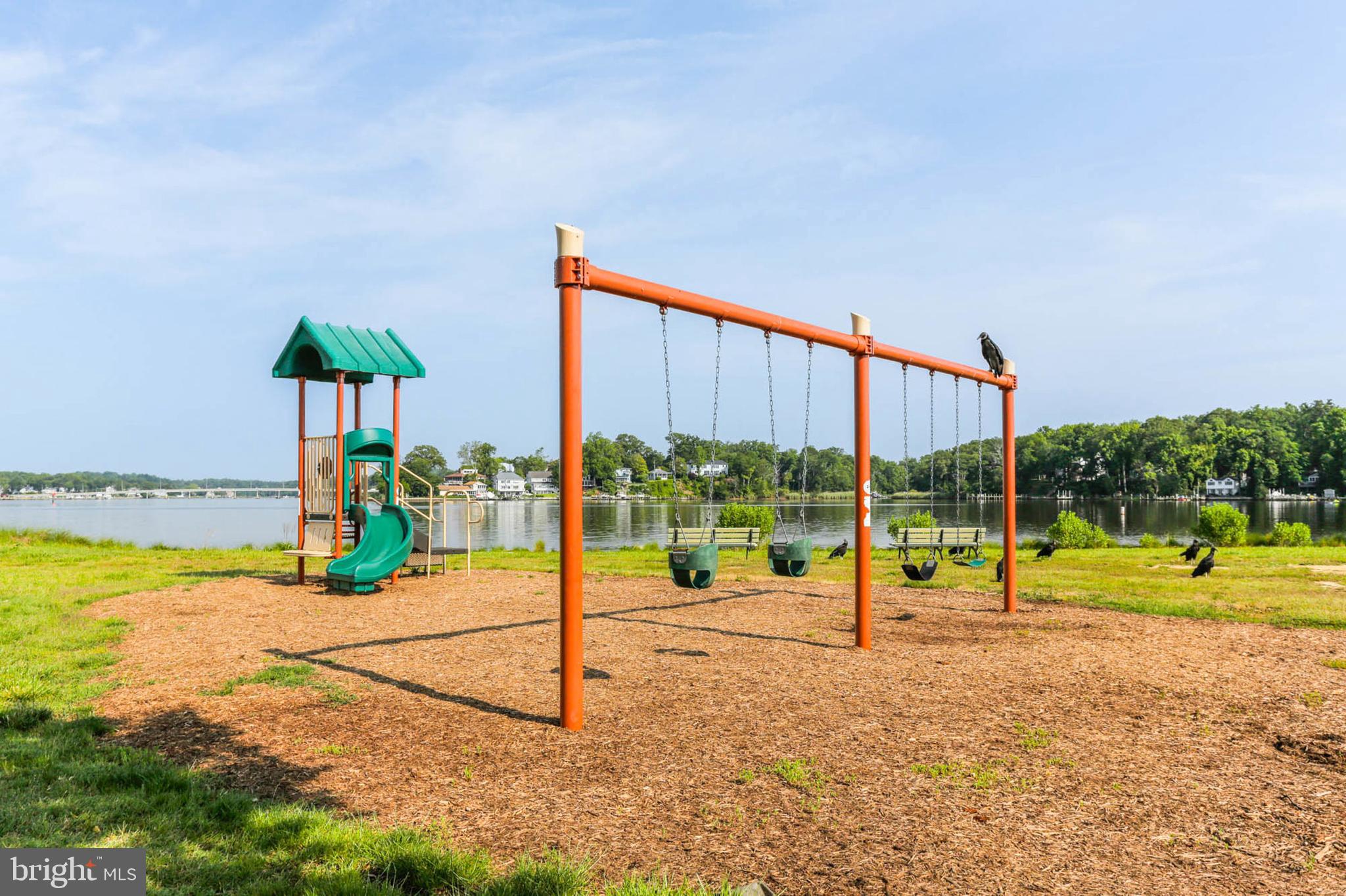 EDGEWATER BEACH - Residential