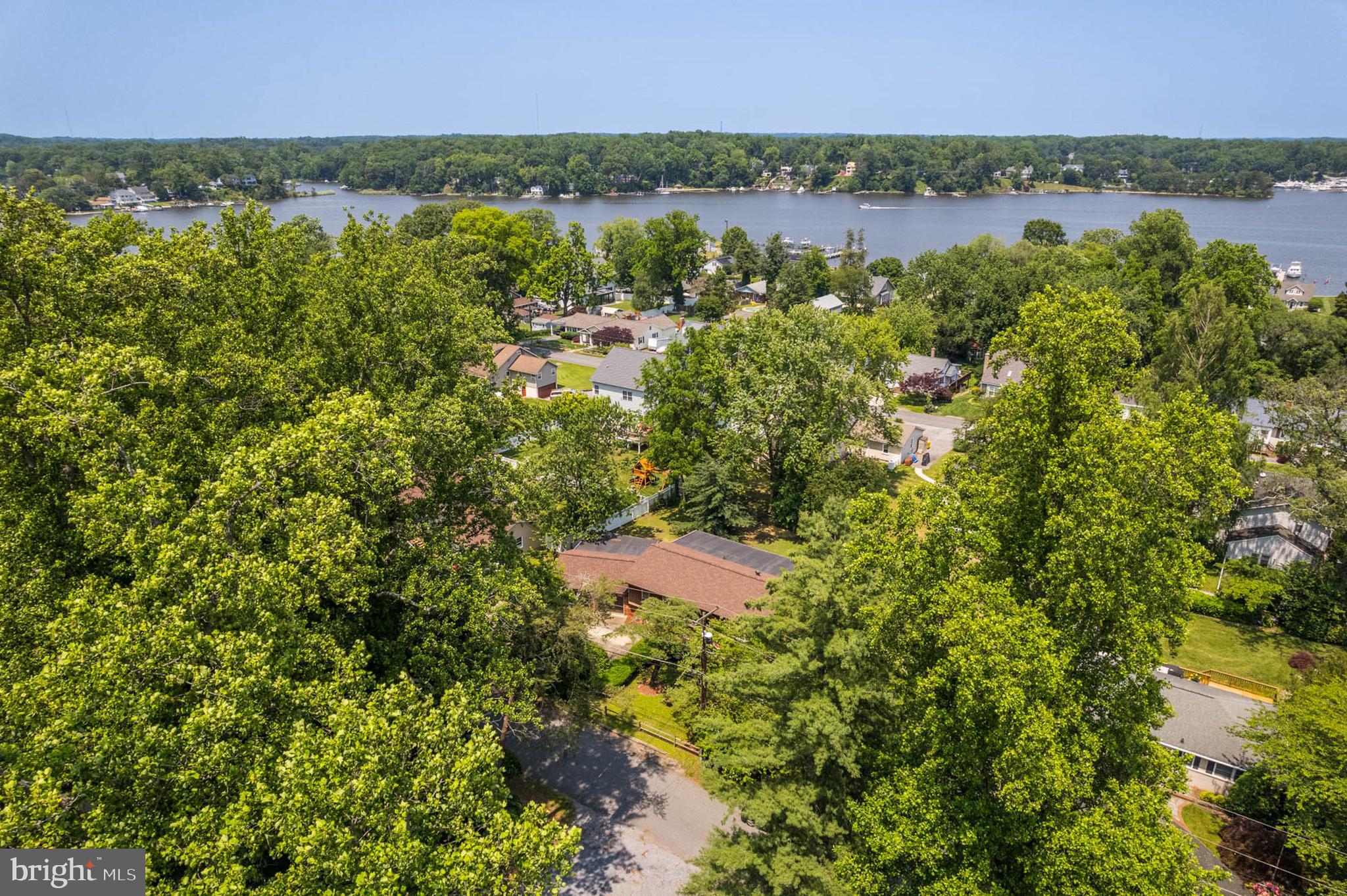 EDGEWATER BEACH - Residential