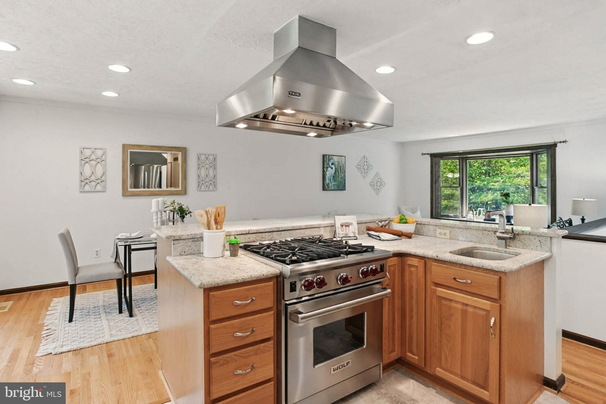 EDGEWATER BEACH - Residential