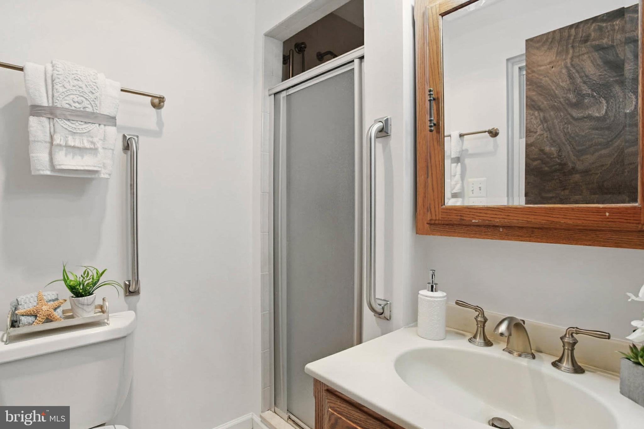 EDGEWATER BEACH - Residential