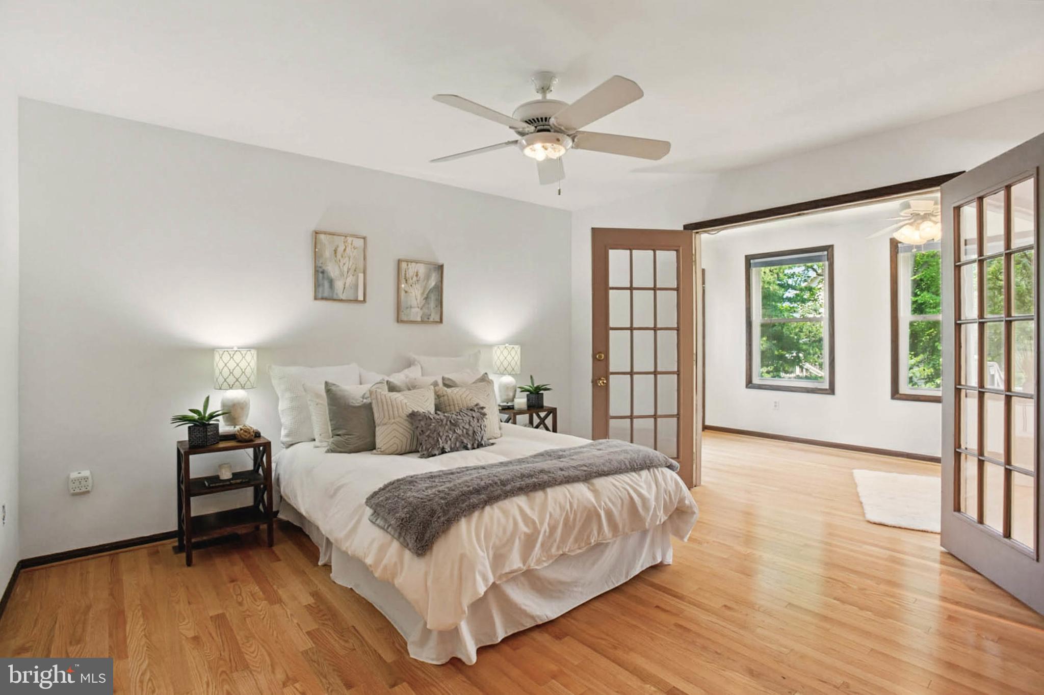 EDGEWATER BEACH - Residential