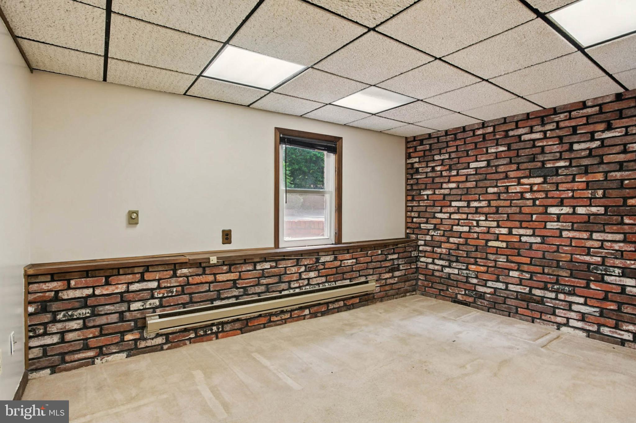 EDGEWATER BEACH - Residential