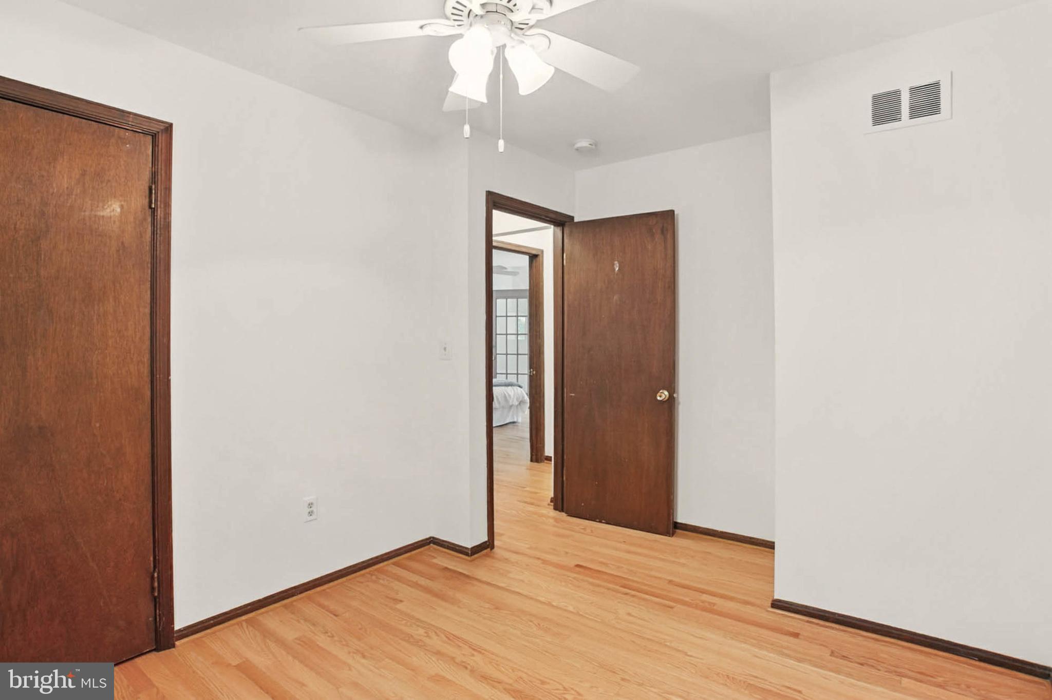 EDGEWATER BEACH - Residential