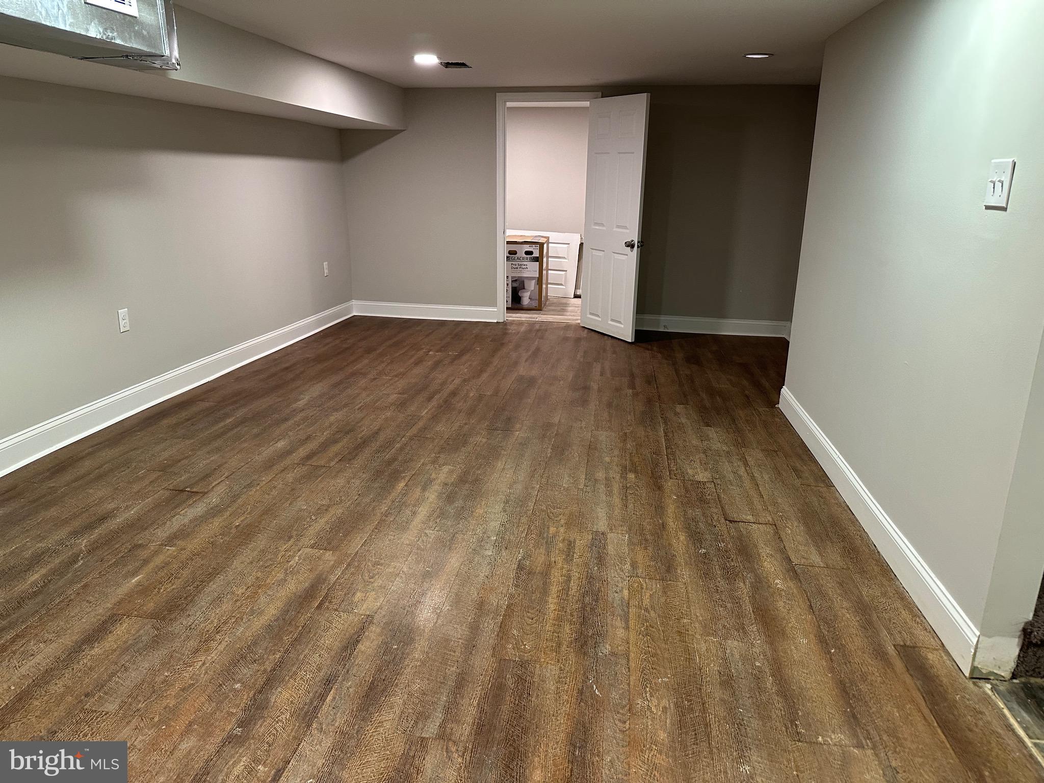 ROWLAND PARK - Residential