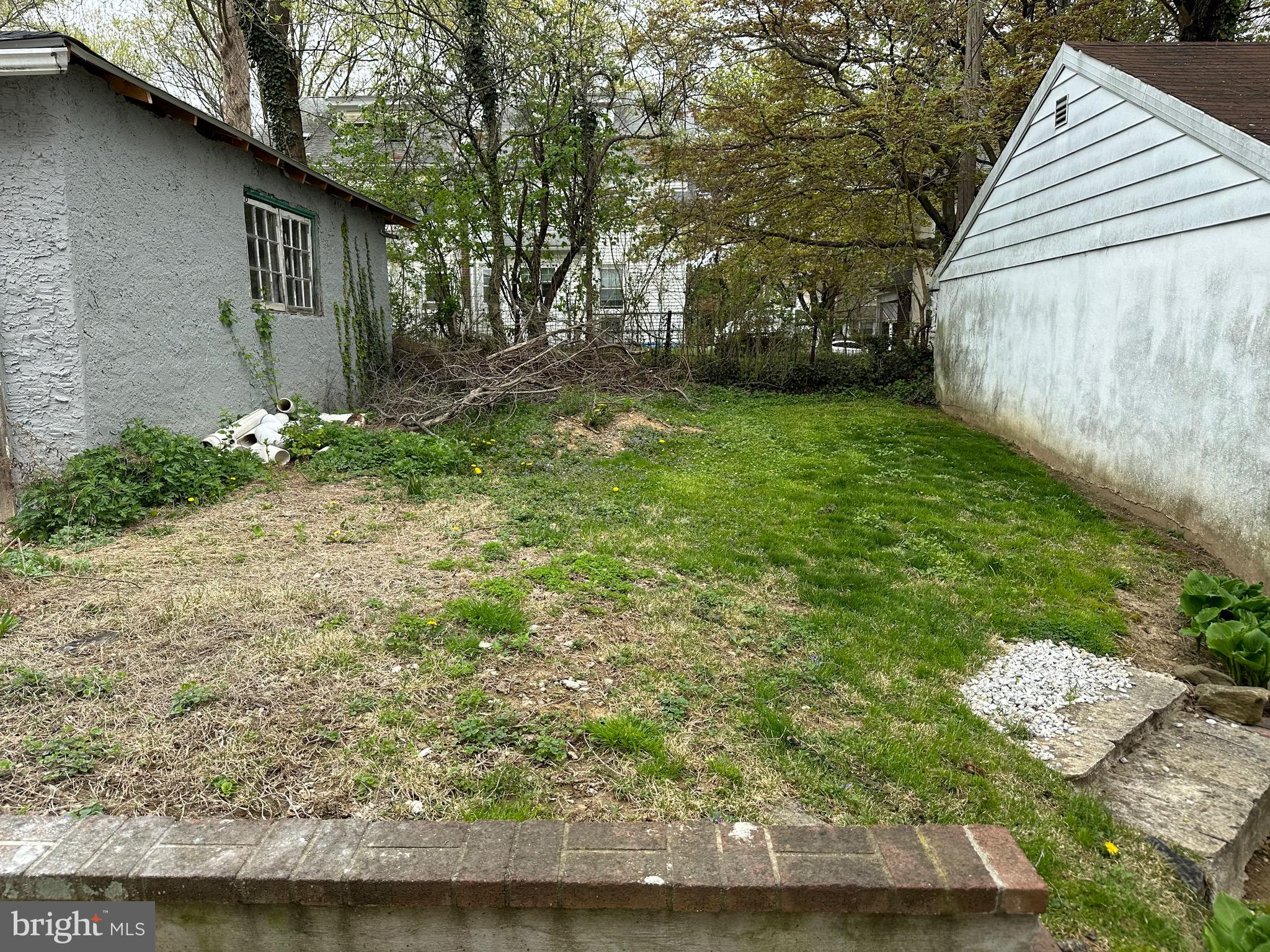 ROWLAND PARK - Residential