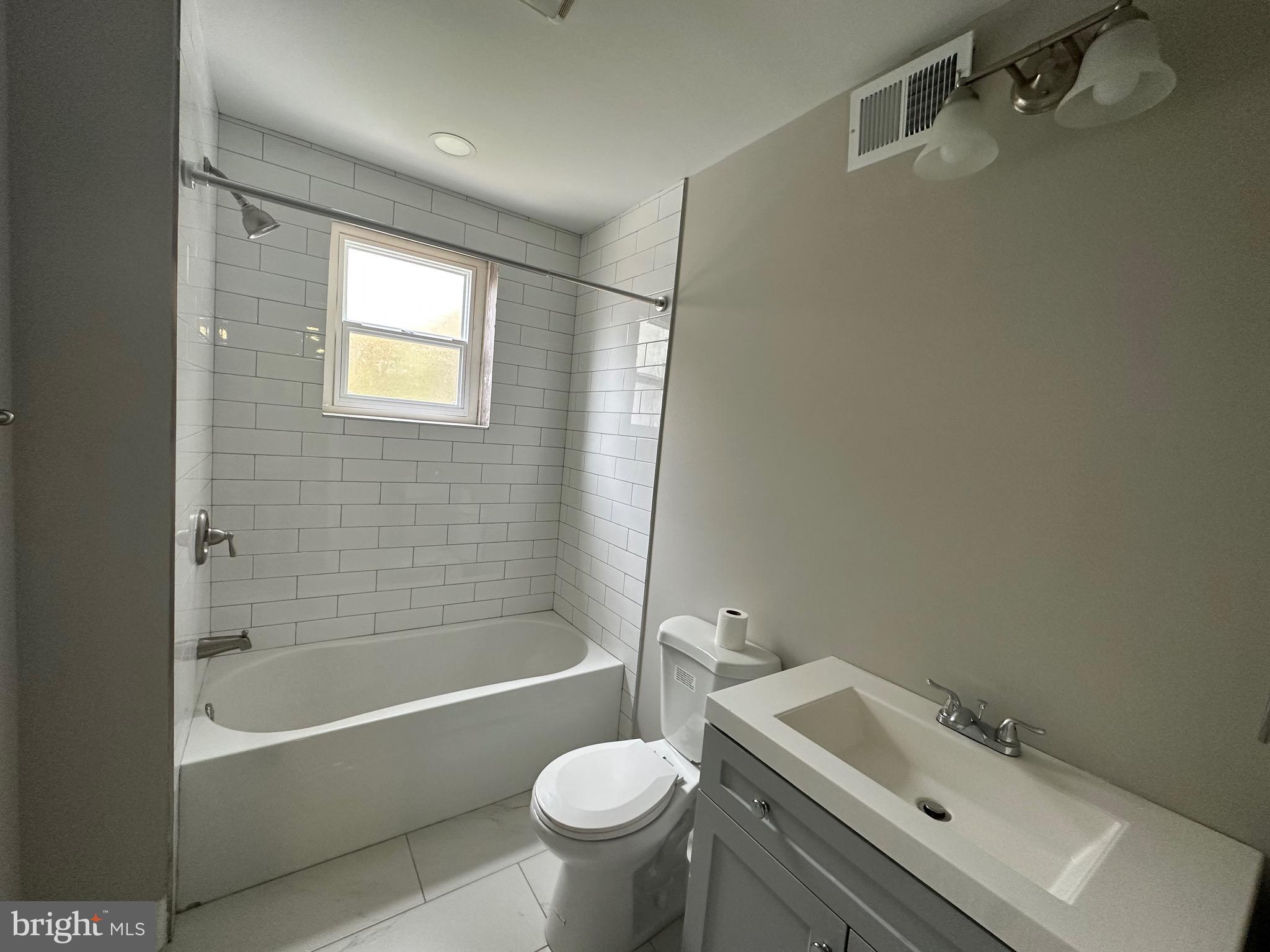 ROWLAND PARK - Residential