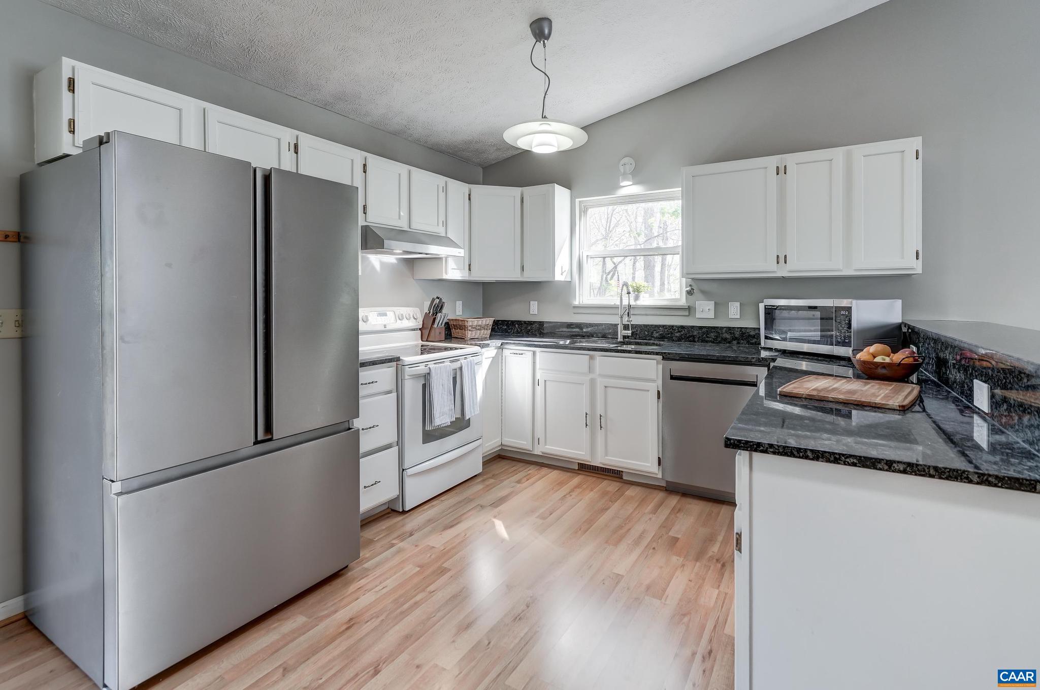 LAKE MONTICELLO - Residential