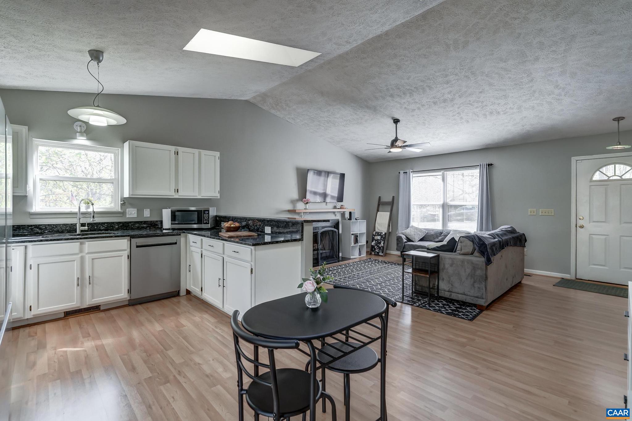 LAKE MONTICELLO - Residential