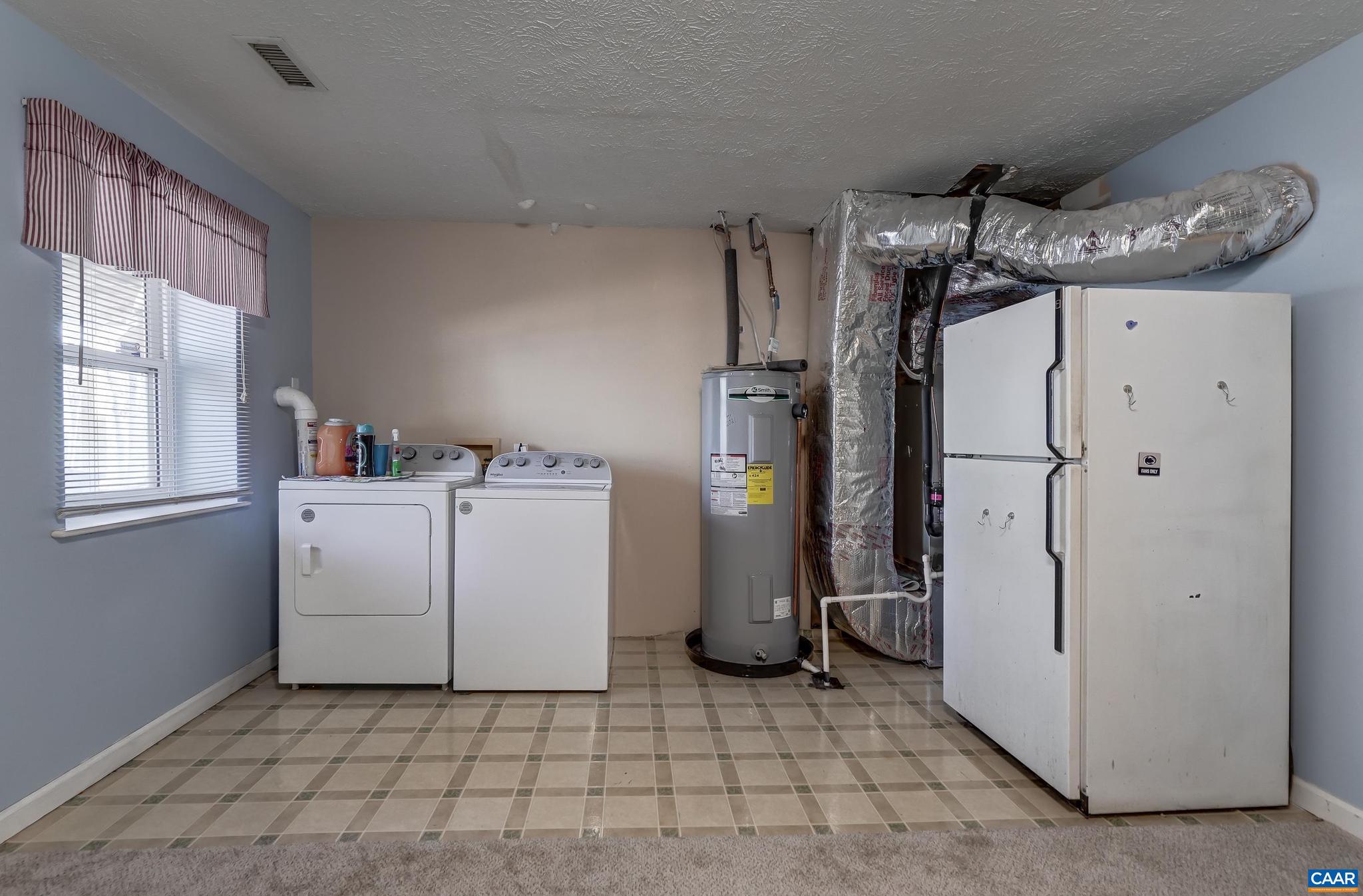 LAKE MONTICELLO - Residential