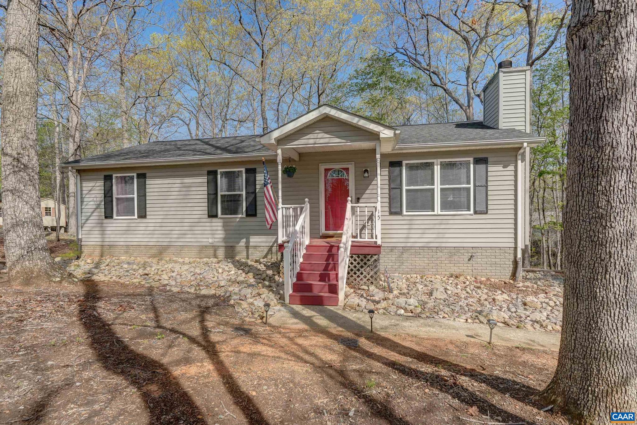 LAKE MONTICELLO - Residential