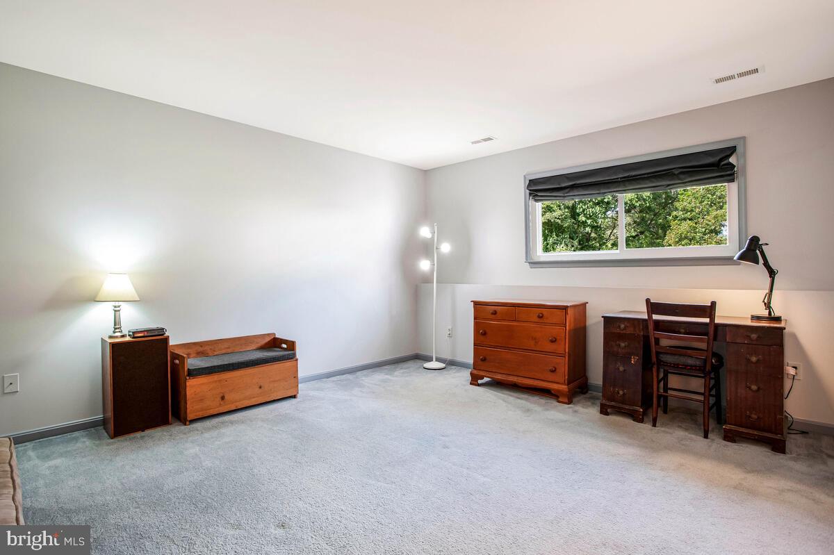 HUNTINGTOWN FARMS - Residential